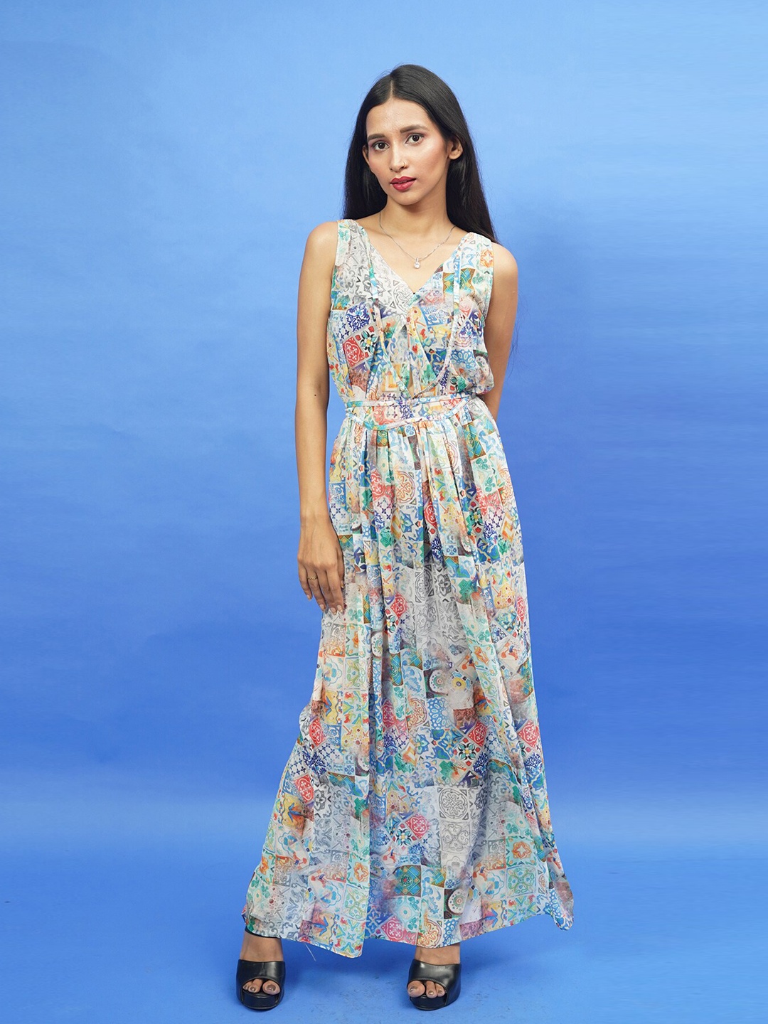 

Rajoria Instyle Multicoloured Floral Georgette Ethnic Maxi Dress, Multi