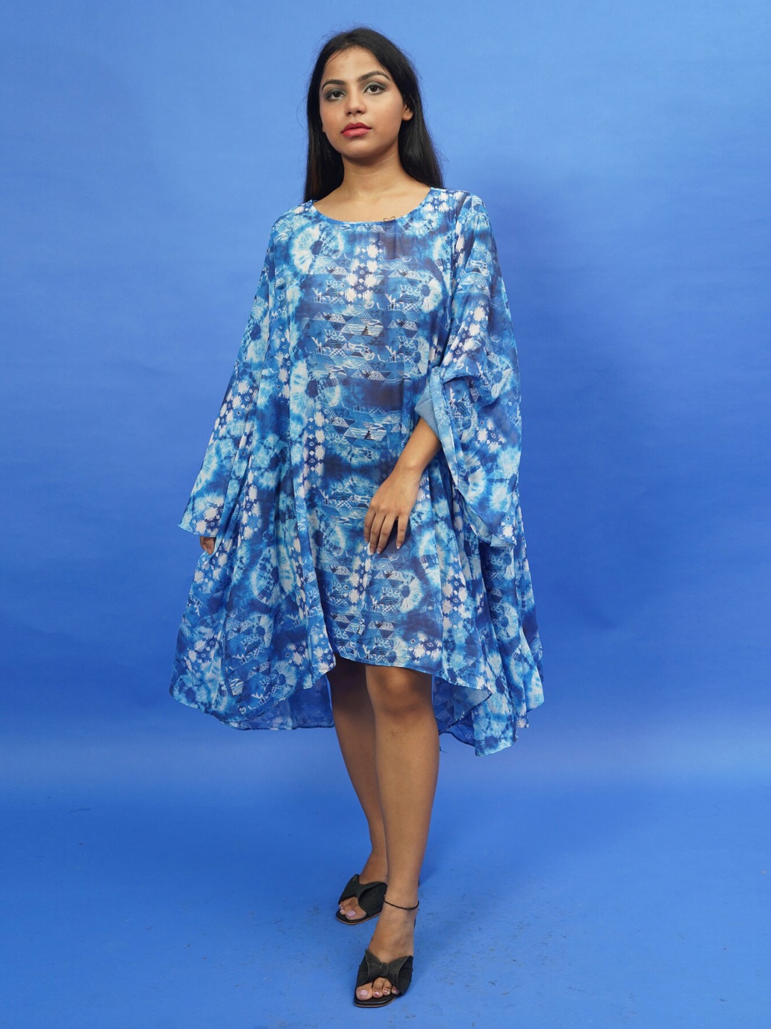 

Rajoria Instyle Multicoloured Georgette Ethnic Kaftan Dress, Multi