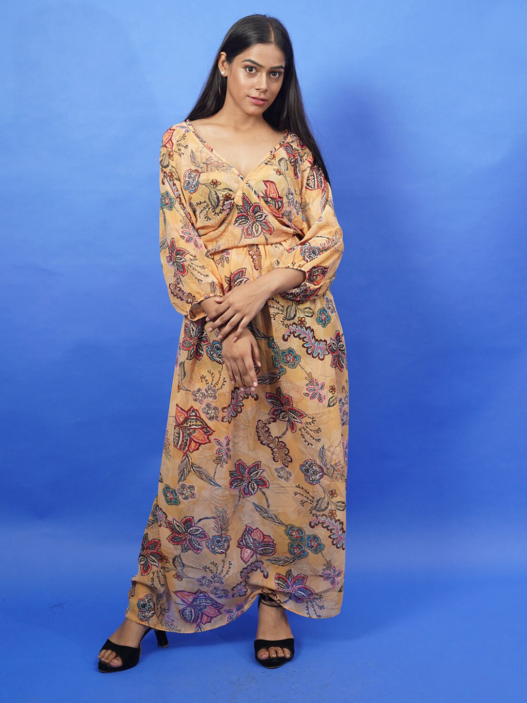 

Rajoria Instyle Multicoloured Floral Georgette Ethnic Maxi Dress, Multi