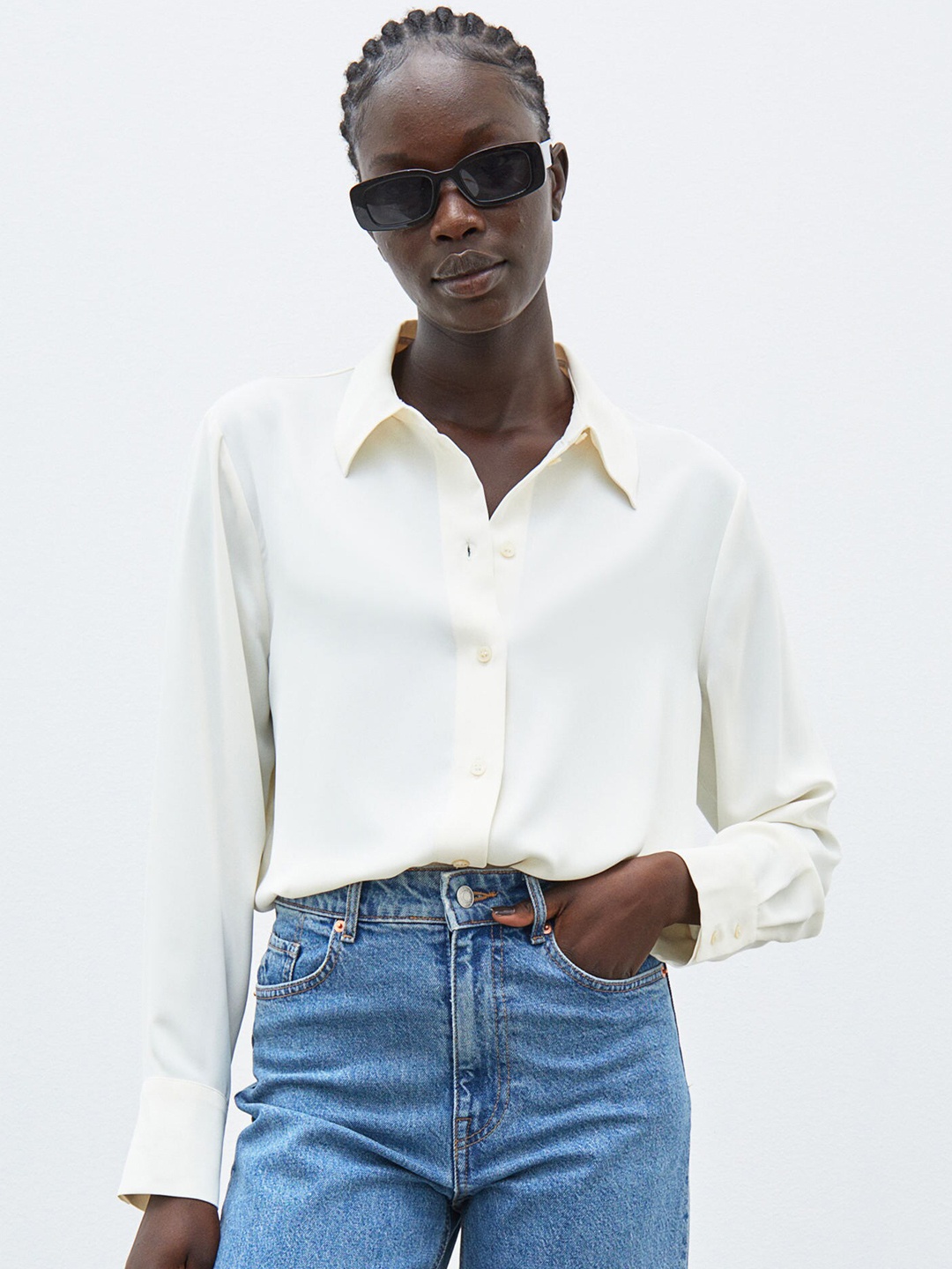 

H&M Woman Pointed-collar shirt, White