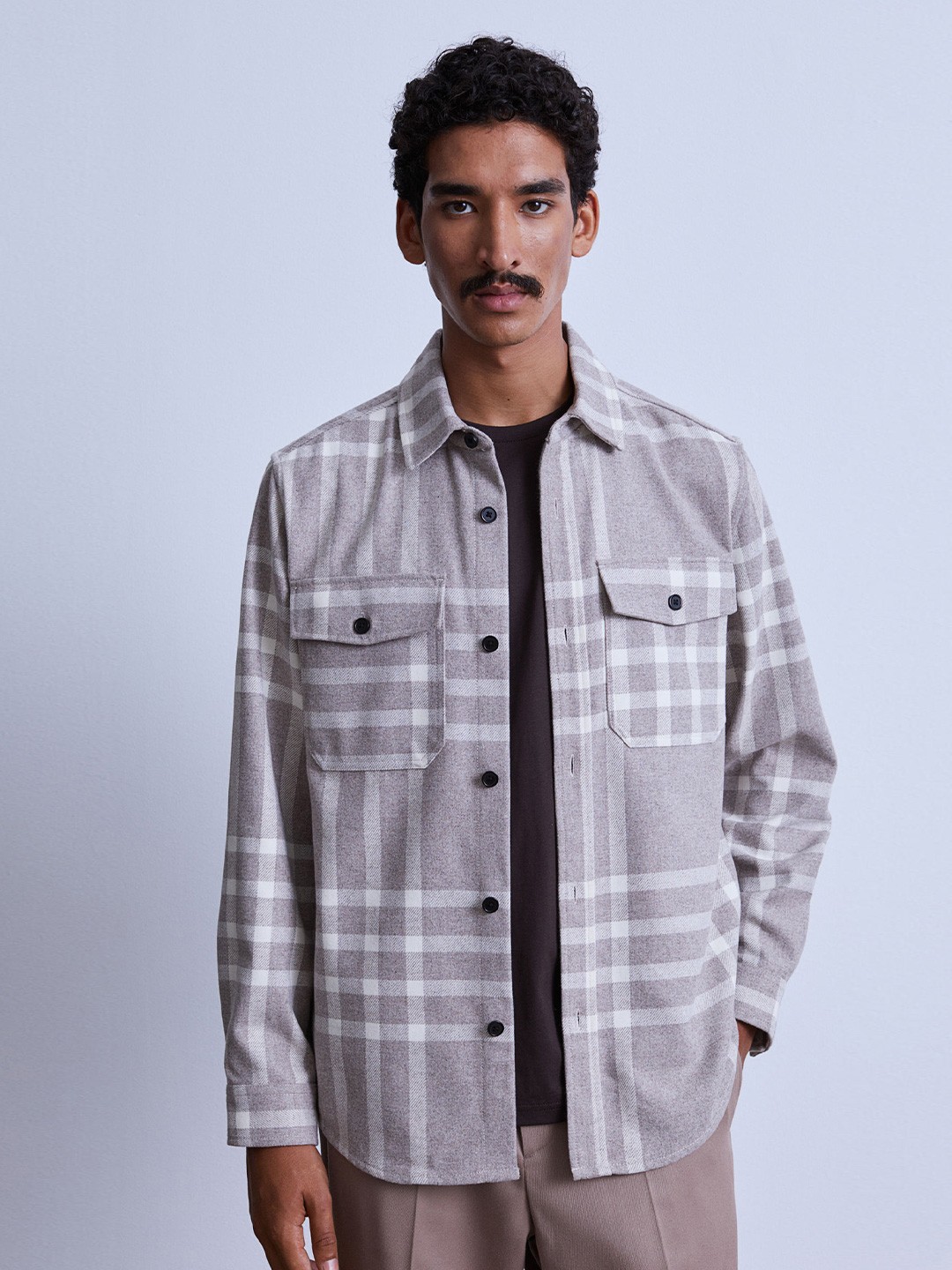 

H&M Men Checked Twill Overshirt, Beige