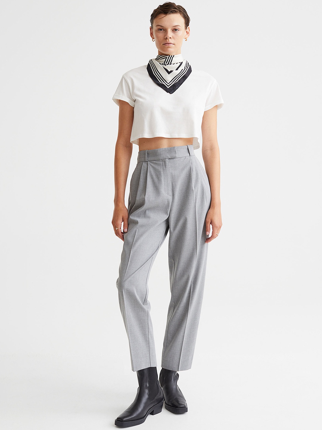 

H&M Woman Ankle-length trousers, Grey