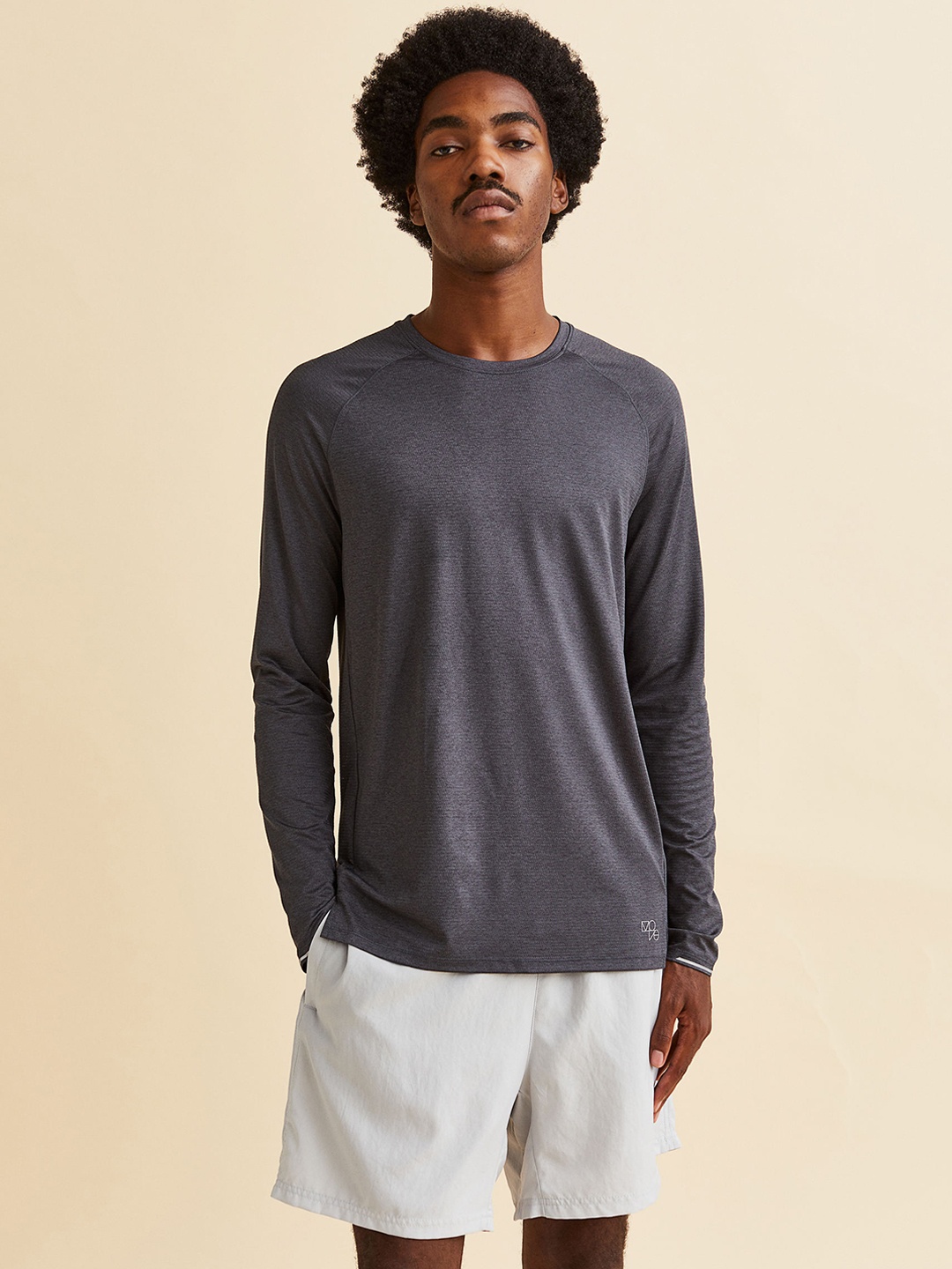 

H&M Men Fast-Drying Sports Shorts, Grey