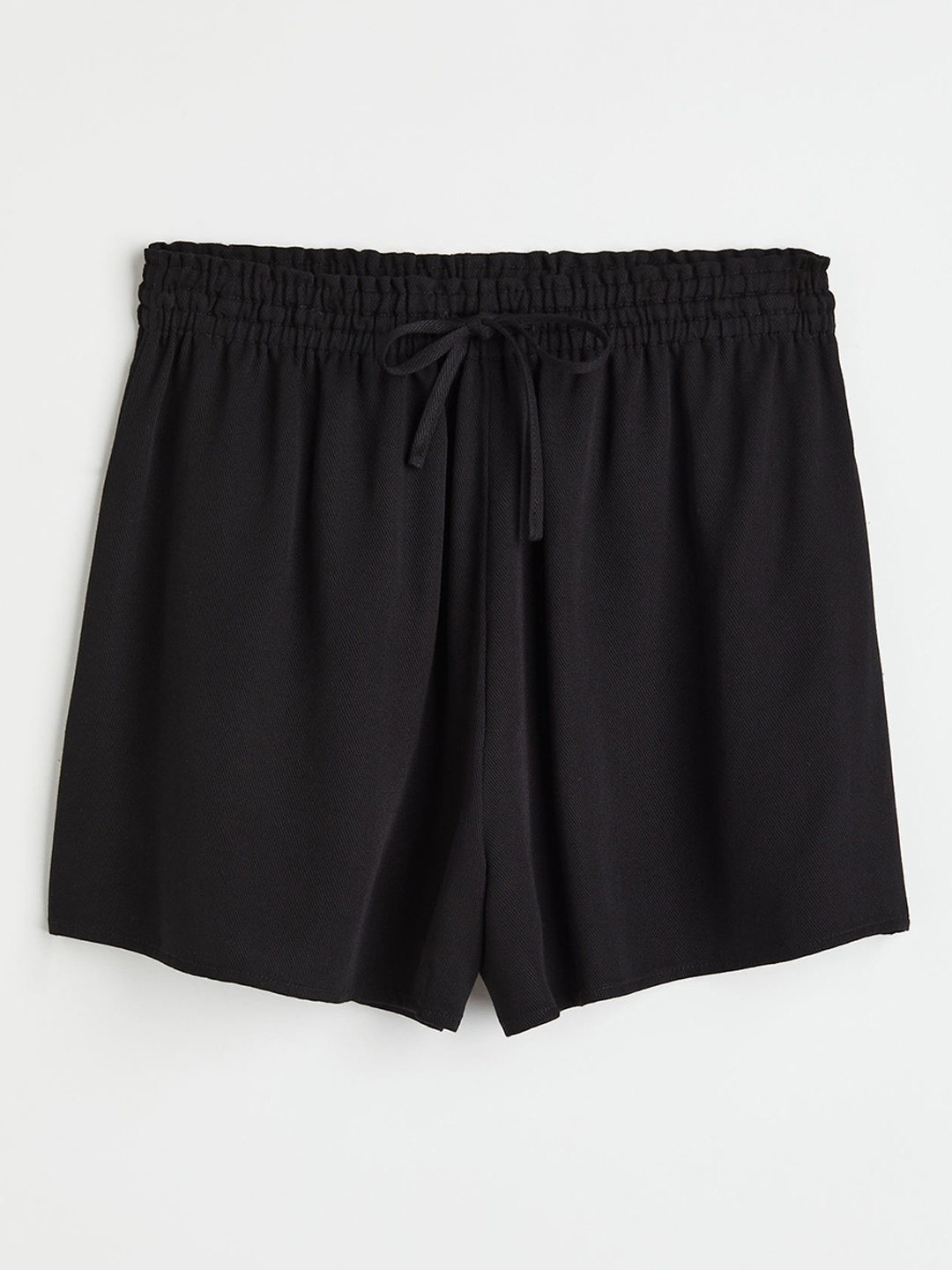 

H&M Women Black Solid Pull-On Twill Shorts