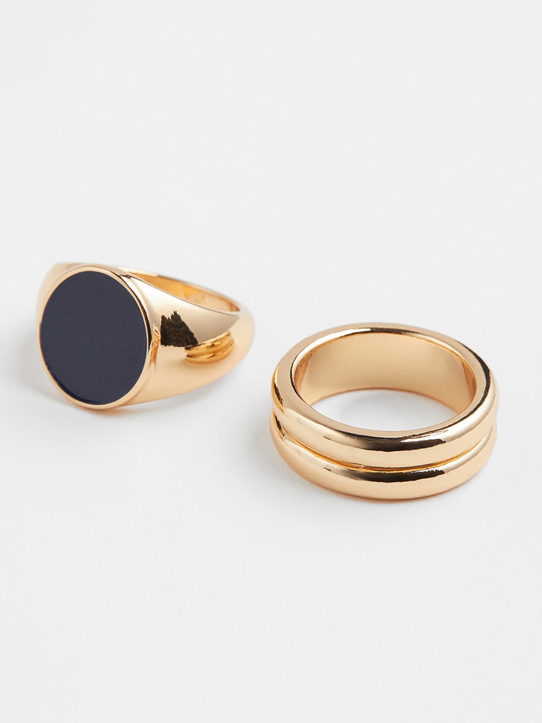 

H&M Men Gold-Toned 2-Pack rings