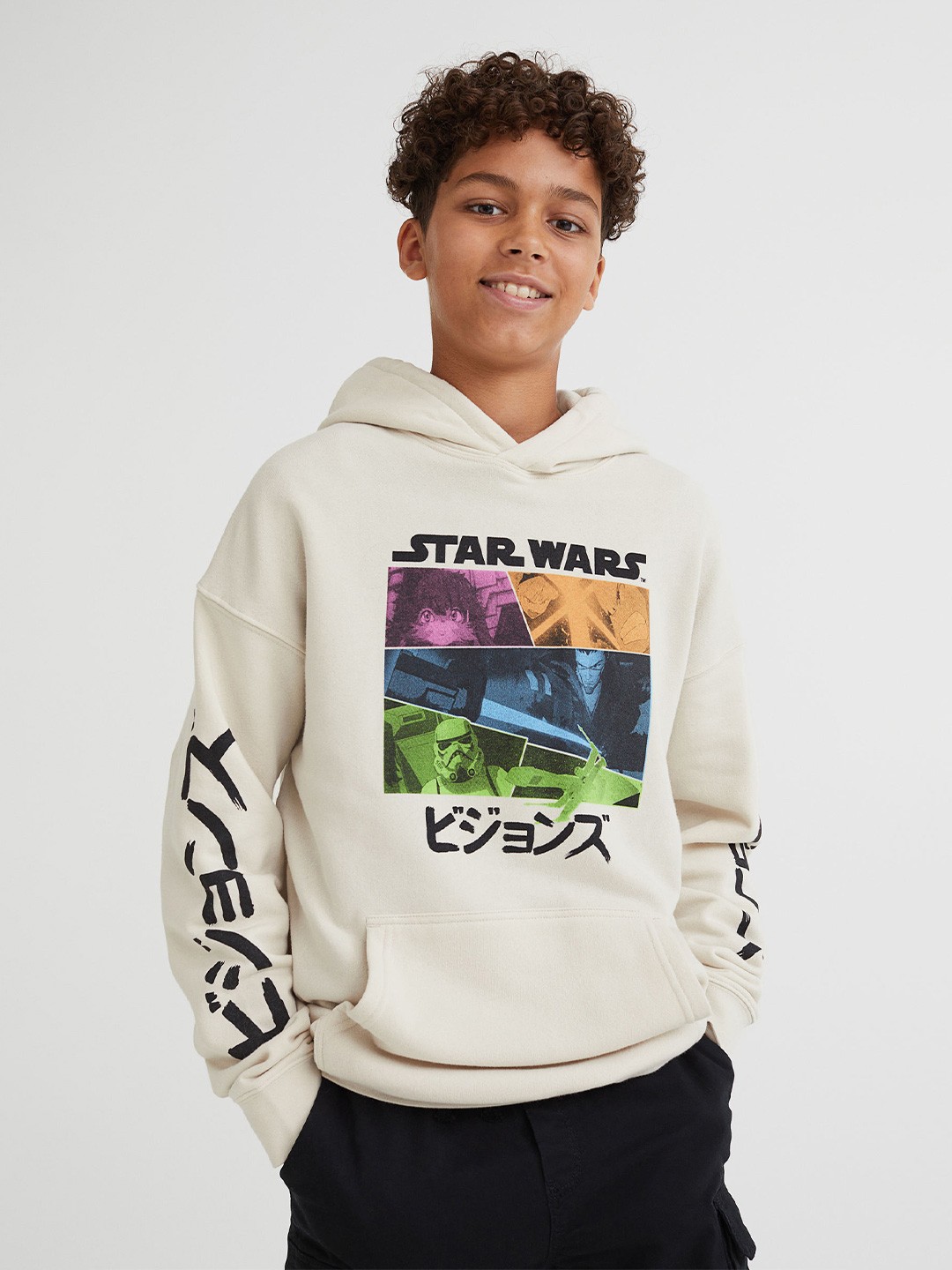 

H&M Boys Beige & Black Star Wars Printed Oversized Hoodie