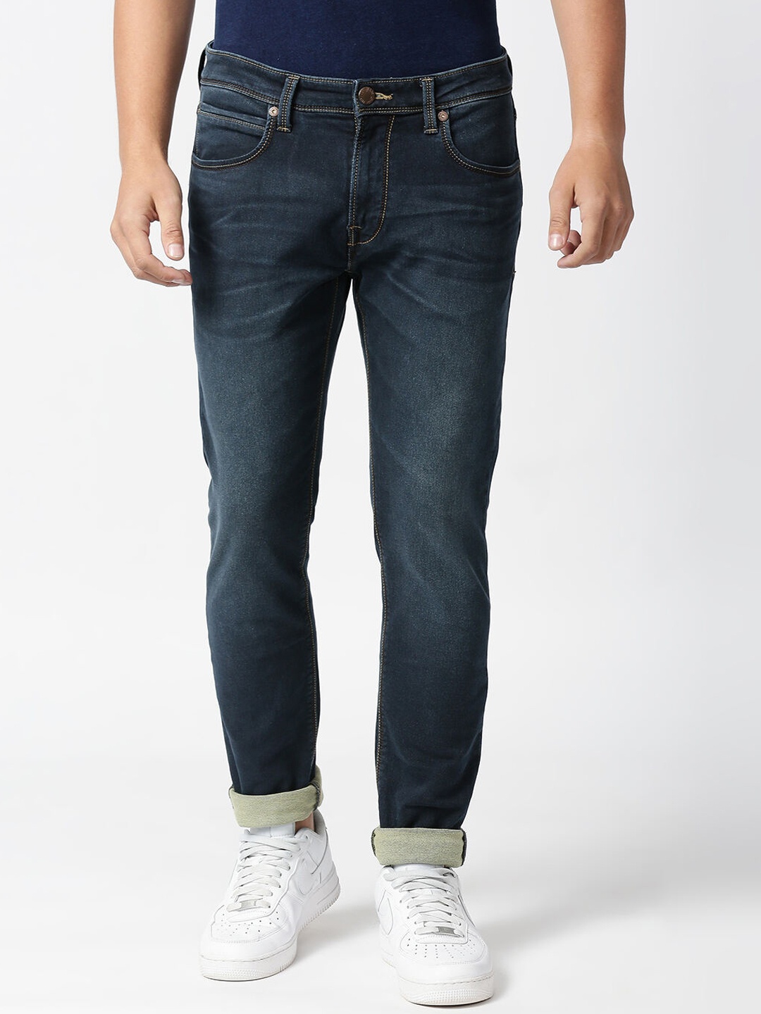 

Pepe Jeans Men Blue Tapered Fit Low-Rise Light Fade Stretchable Jeans