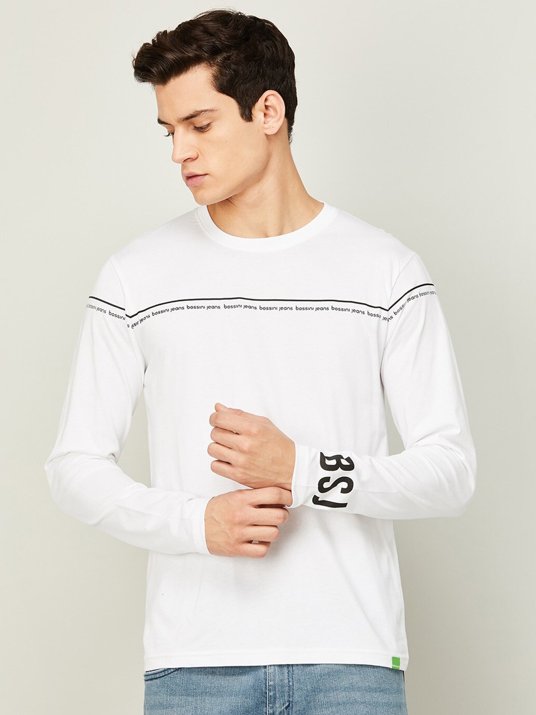 

Bossini Men White Colourblocked Pure Cotton T-shirt
