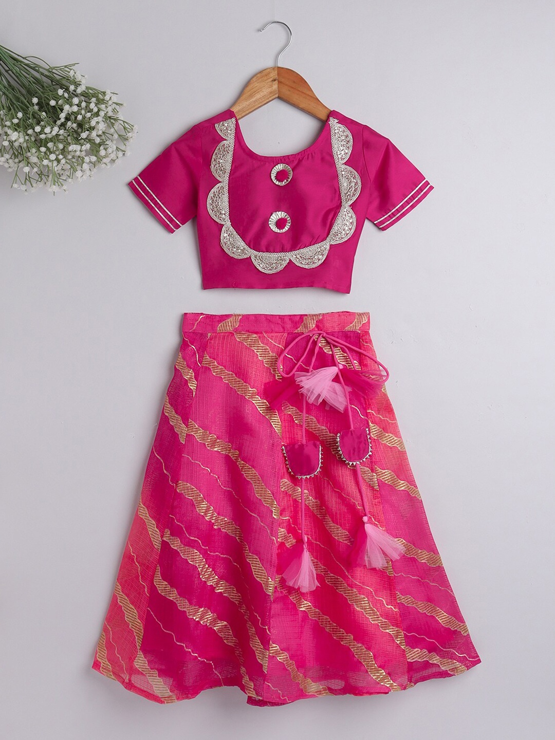 

The Magic Wand Girls Fuchsia Embellished Ready to Wear Lehenga &