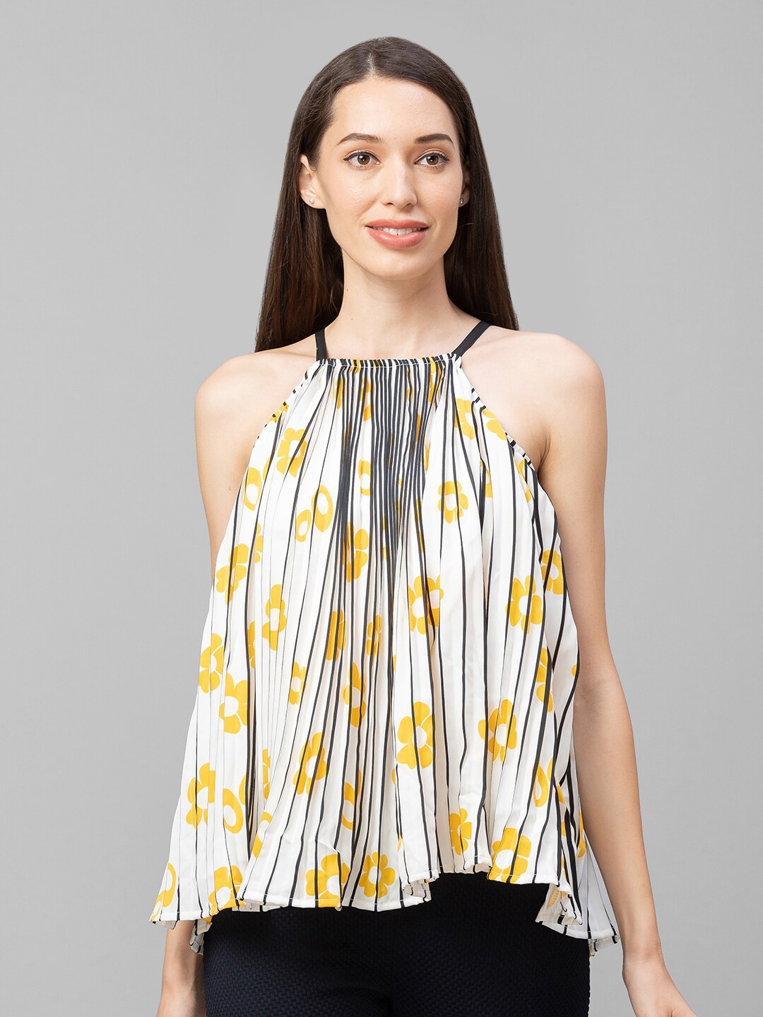 

Globus White Floral Print Top