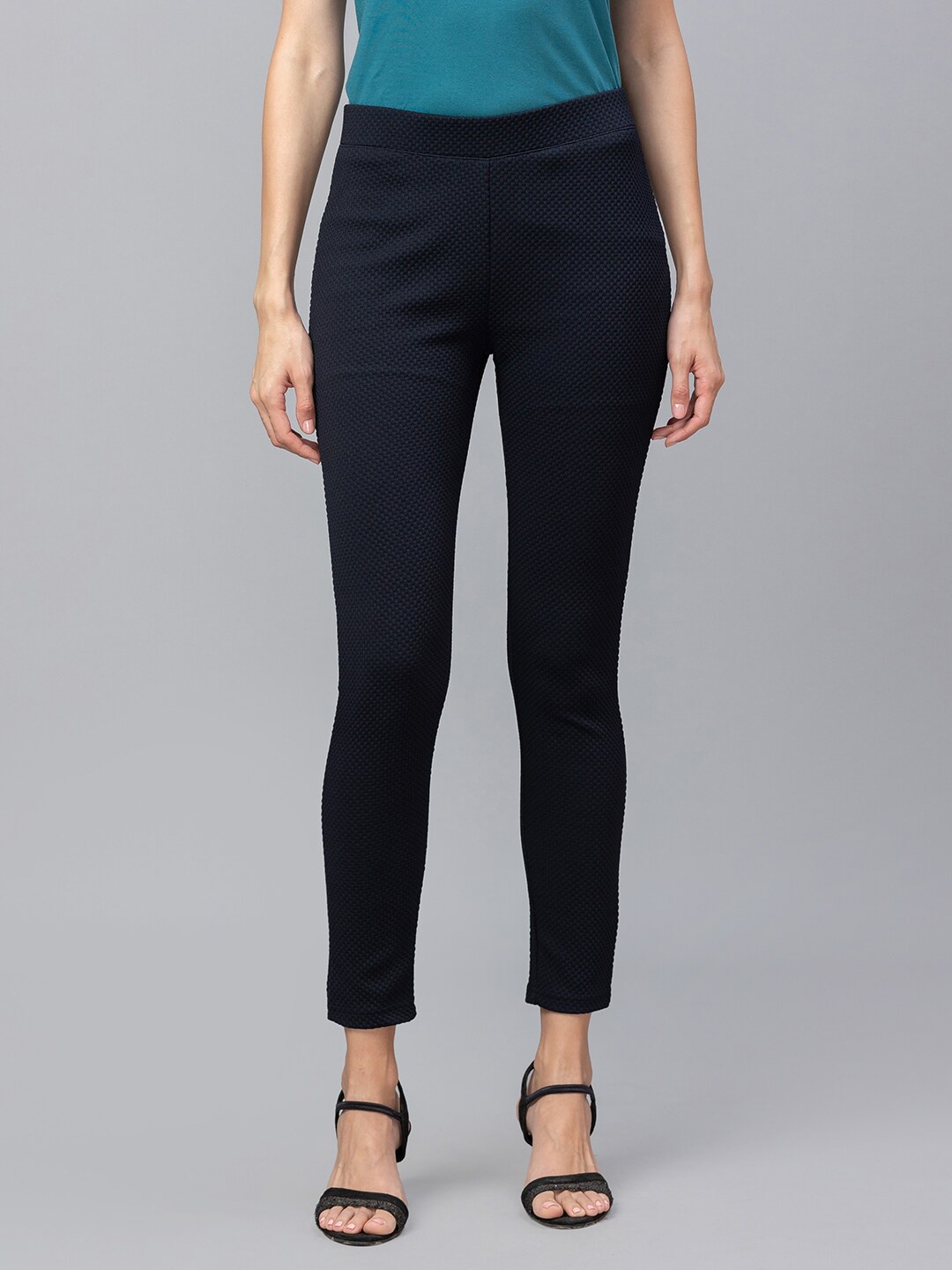 

Globus Women Navy Blue Slim Fit Treggings