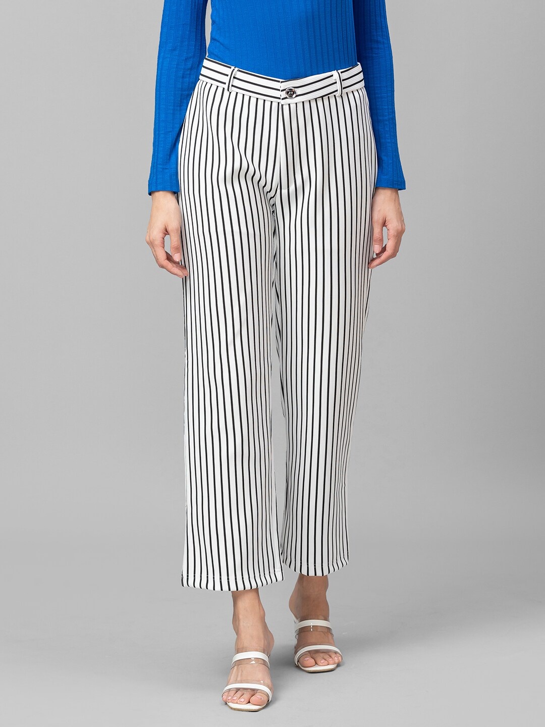 

Globus Women White Striped Treggings