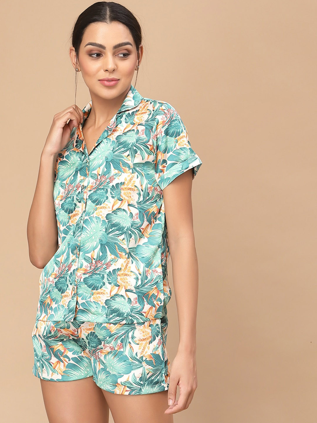 

HOUSE OF KKARMA Women Green & Off White Printed Night suit