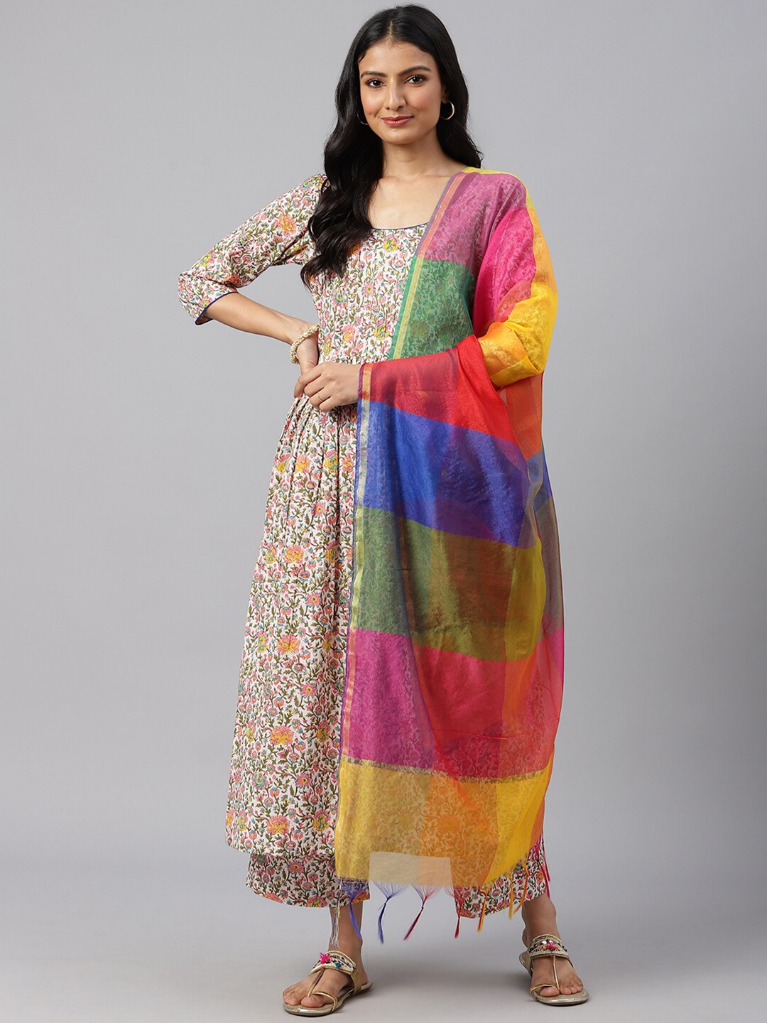 

SHRINKHLA Yellow & Blue Colourblocked Pure Cotton Dupatta