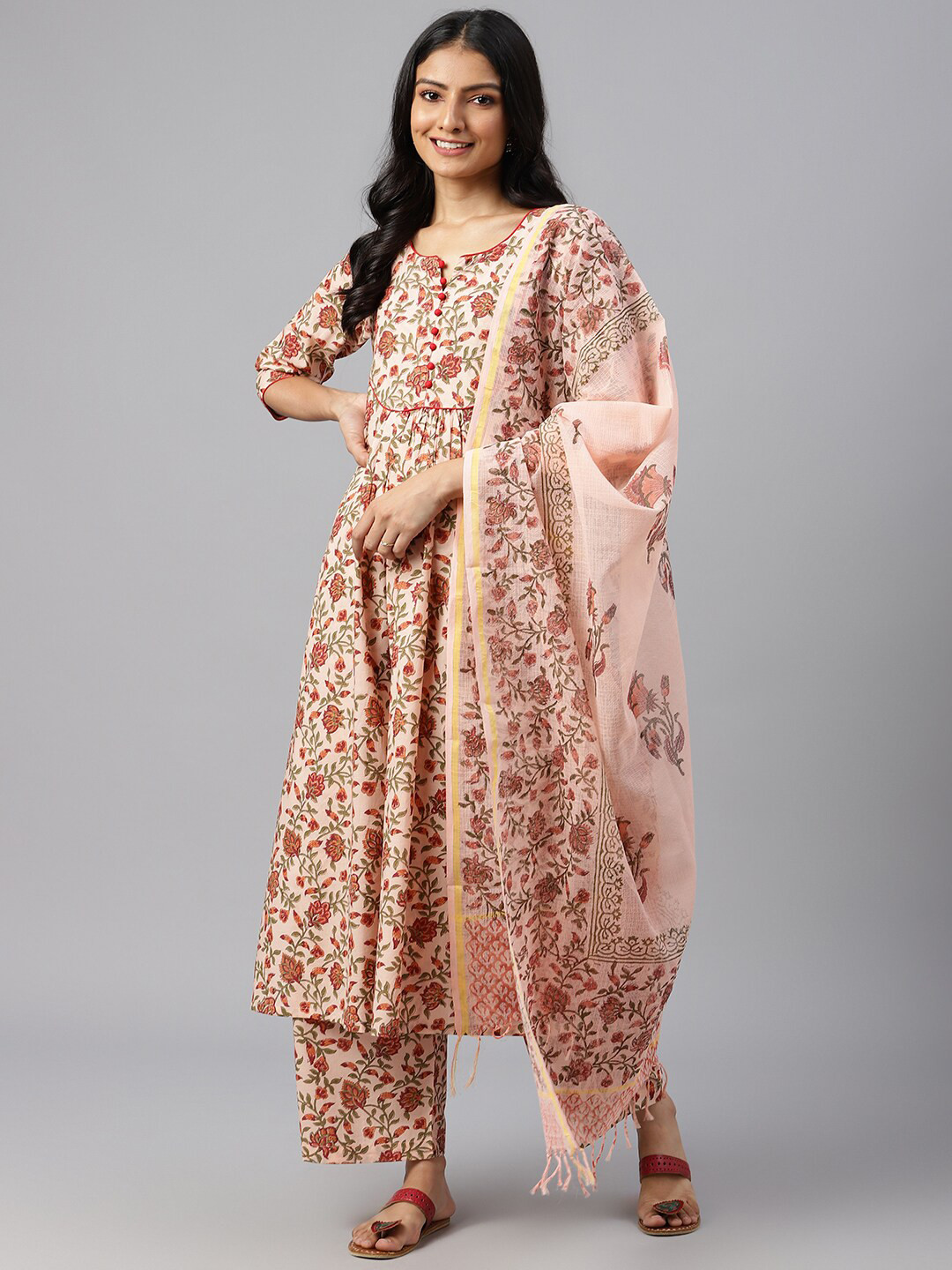 

SHRINKHLA Women Peach-Coloured Floral Printed Pure Cotton Kurta with Palazzos & With Dupatta