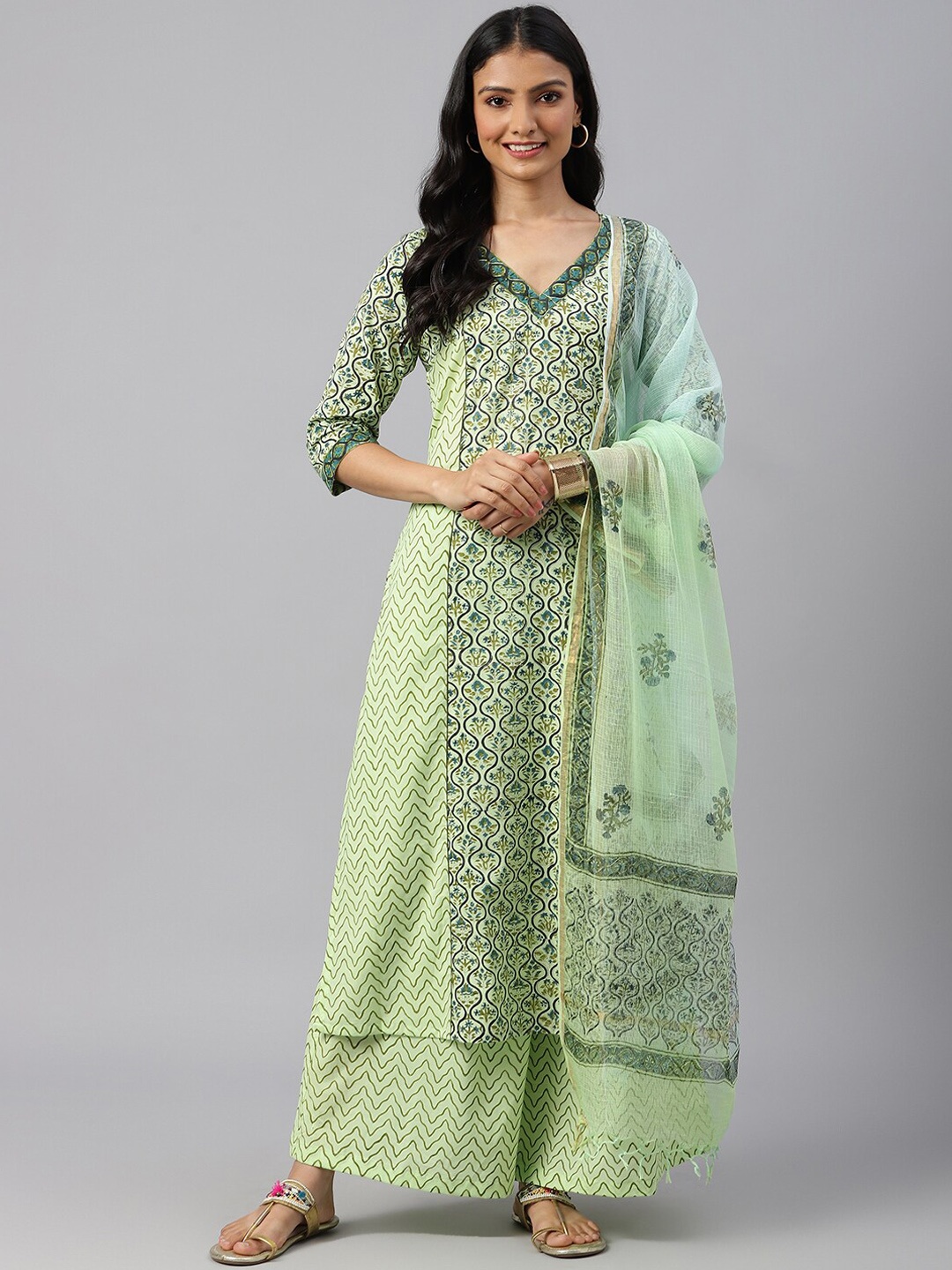 

SHRINKHLA Women Green Floral Printed Pure Cotton Kurta with Palazzos & With Dupatta