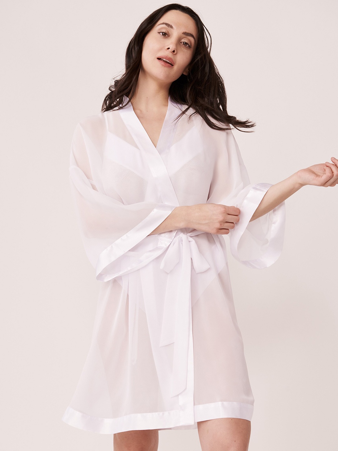 

La Vie en Rose Women White Solid Bath Robe