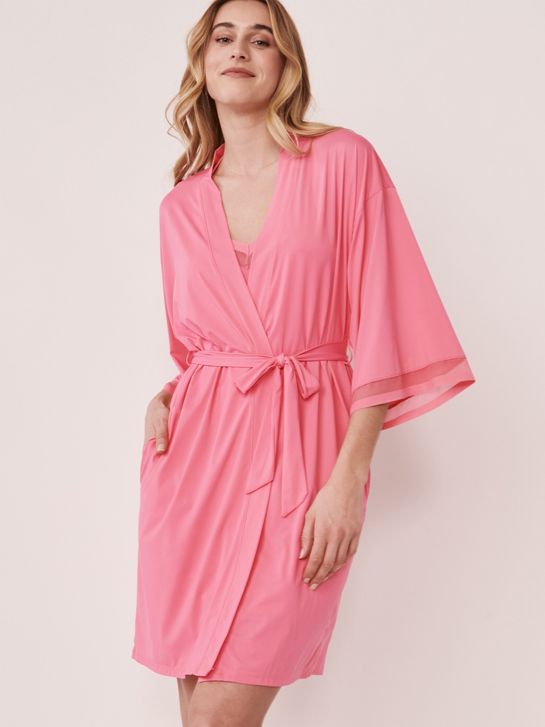 

La Vie en Rose Women Pink Solid Kimono Robe