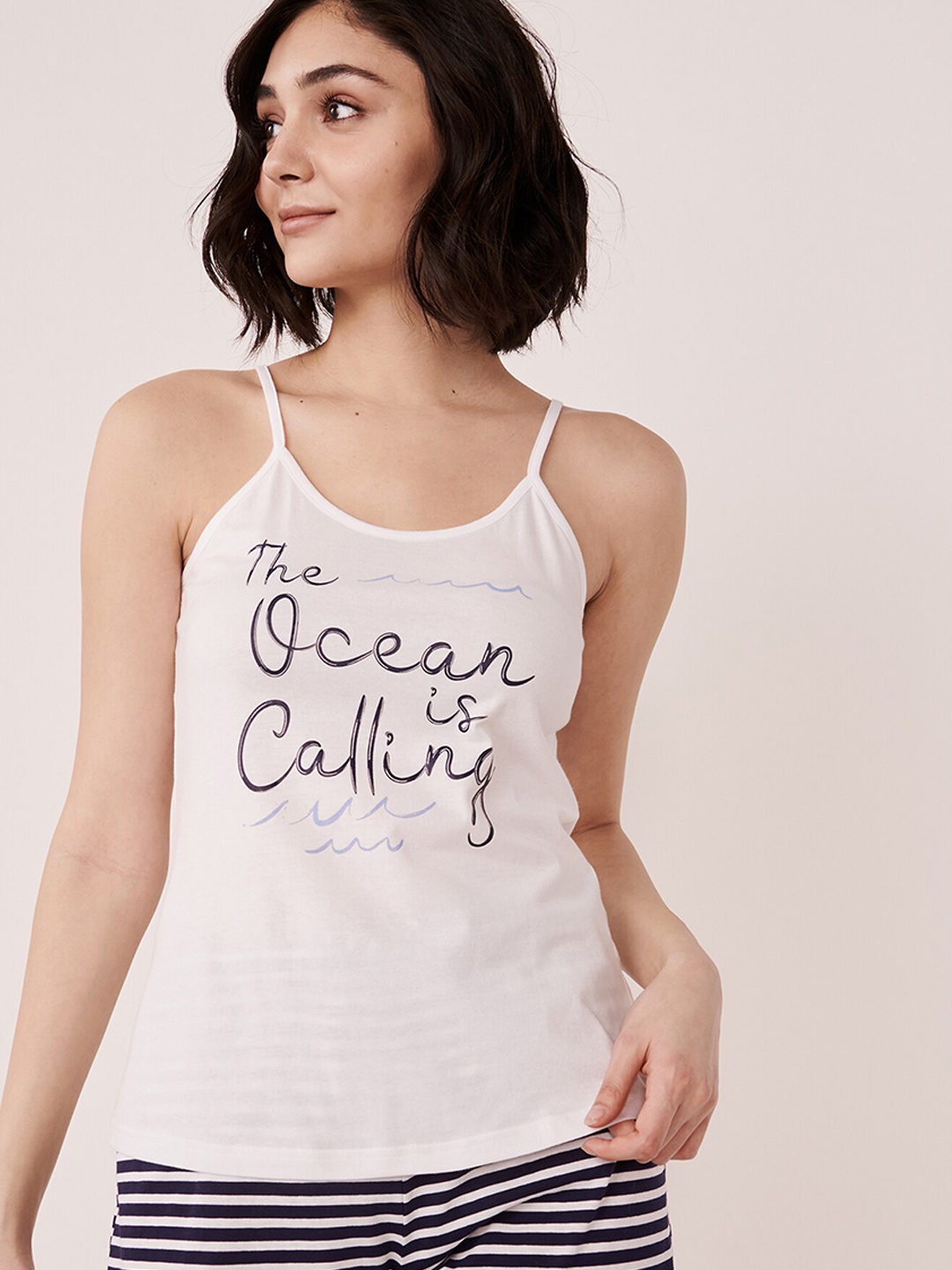 

La Vie en Rose Women White Printed Cotton Camisoles