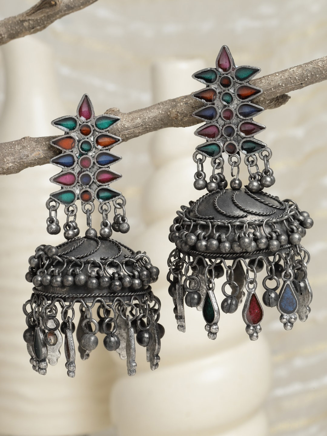 

Moedbuille Women Gunmetal-Toned & Green Dome Shaped Drop Earrings, Metallic