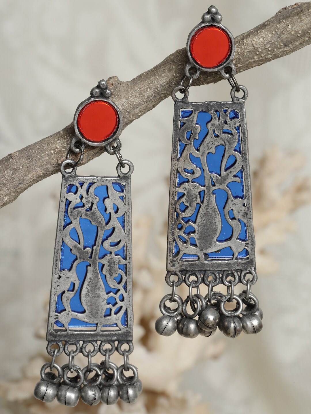 

Moedbuille Women Blue Silver-Plated Geometric Drop Earrings