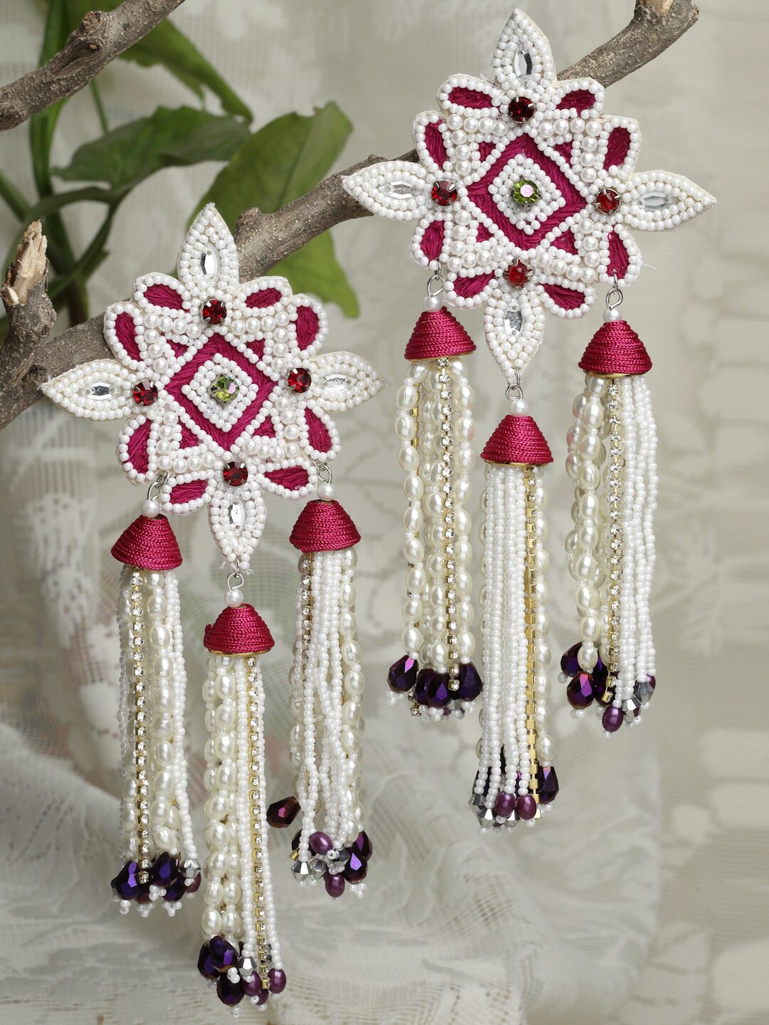 

Moedbuille Women White & Purple Cubic Zirconia Silver-Plated Contemporary Drop Earrings