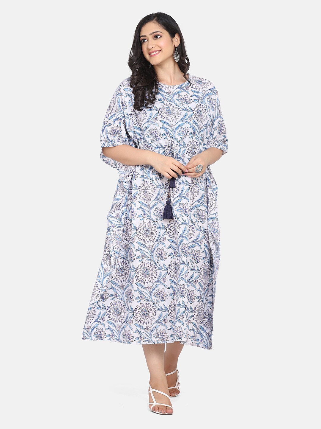 

Saanjh White & Blue Floral Kaftan Dress