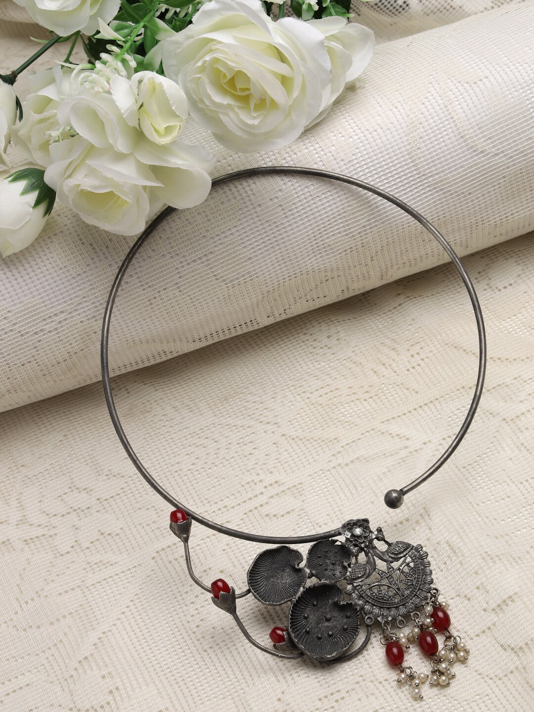 

Moedbuille Silver-Toned & Red Brass Silver-Plated Oxidised Necklace