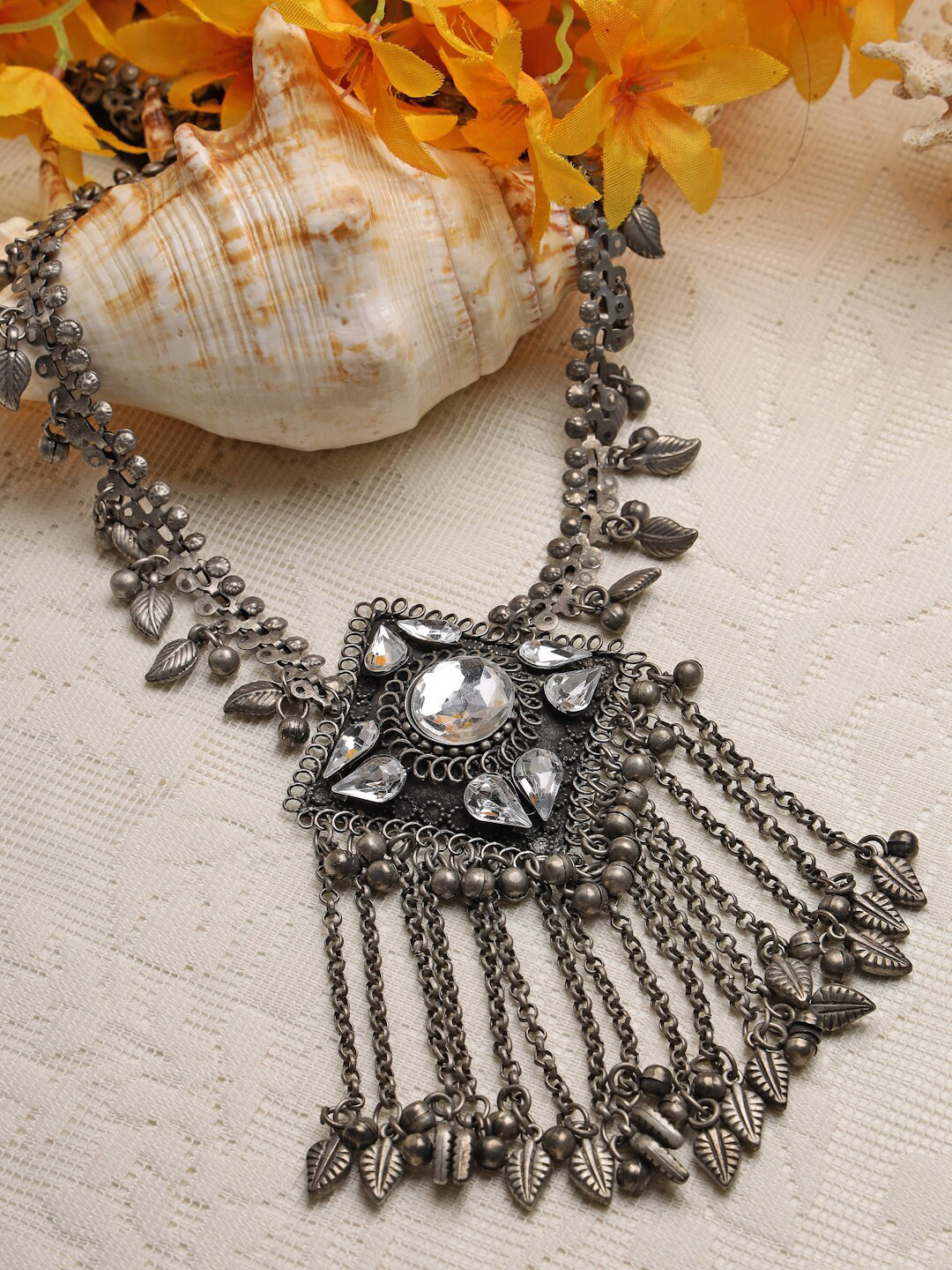 

Moedbuille Silver-Toned & Gunmetal-Toned Brass Silver-Plated Tasselled Necklace