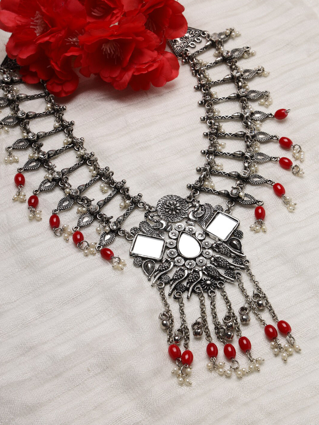 

Moedbuille Silver-Toned & Red Brass Silver-Plated Mirror Necklace