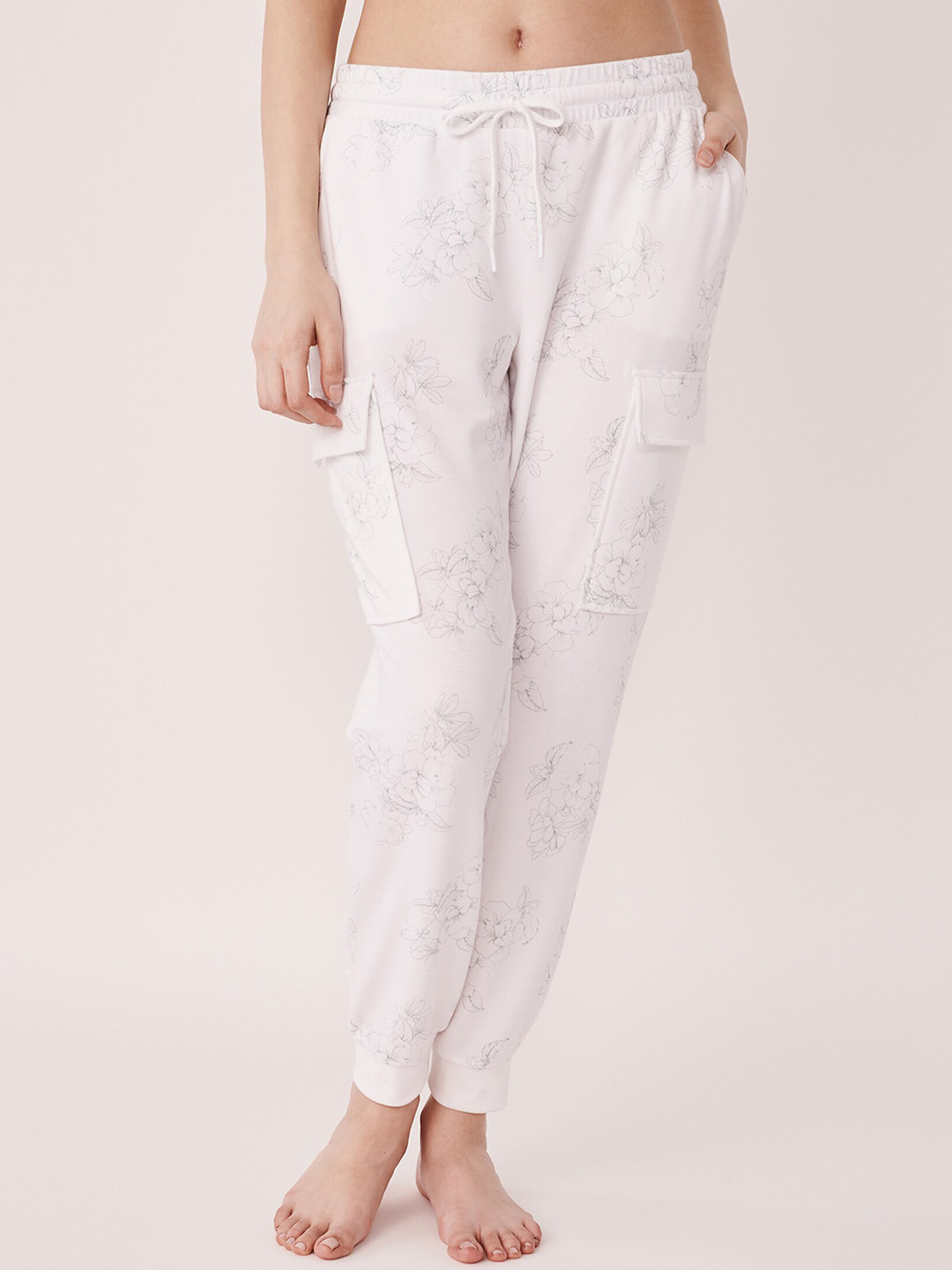 

La Vie en Rose Women White Floral Printed Joggers Lounge Pants