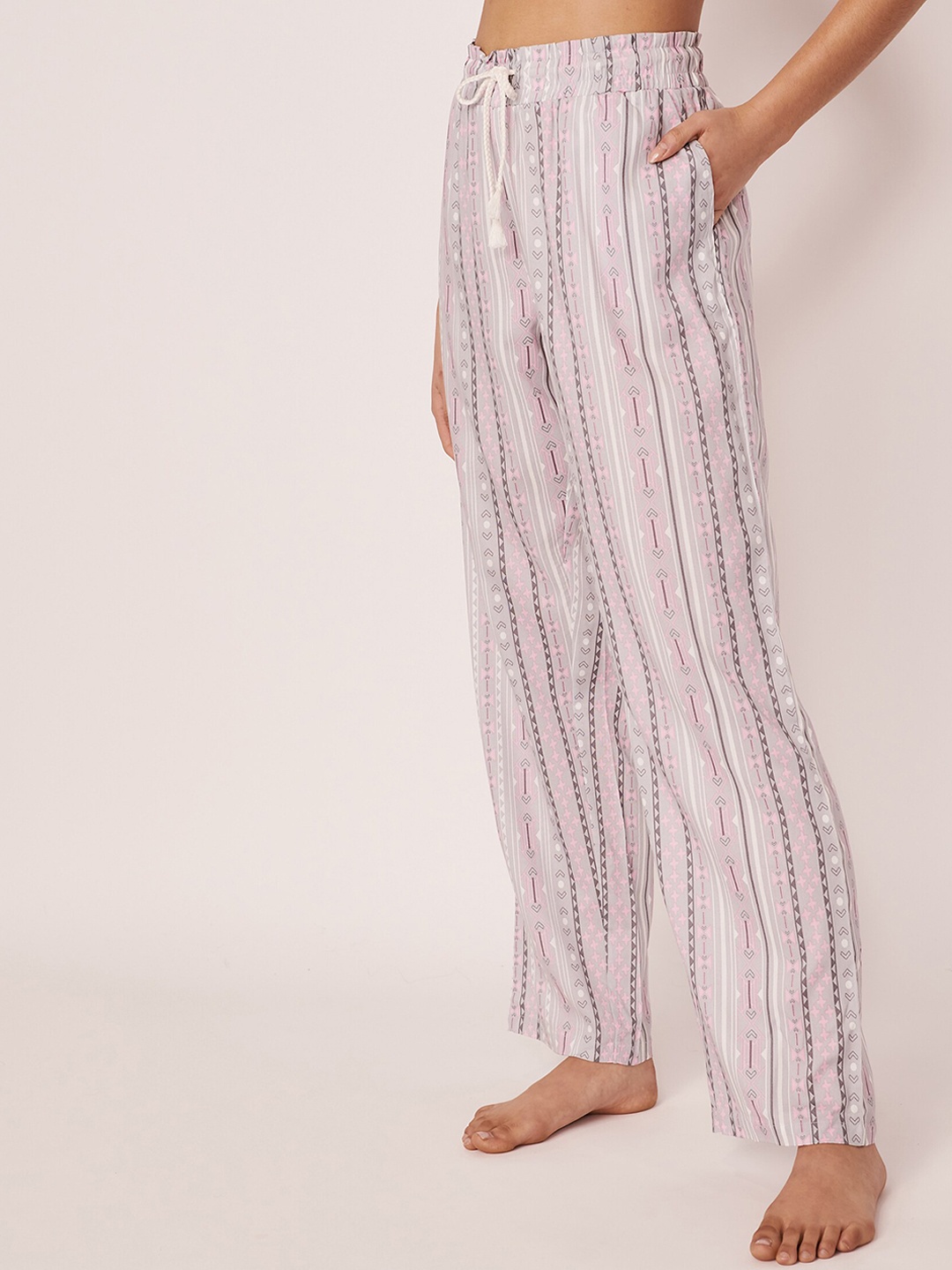 

La Vie en Rose Women Grey Printed Lounge Pants