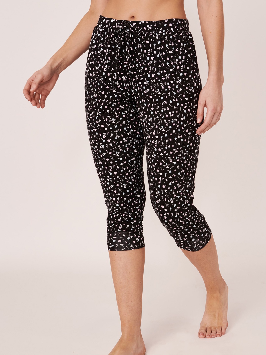 

La Vie en Rose Women Black Printed Lounge Pants