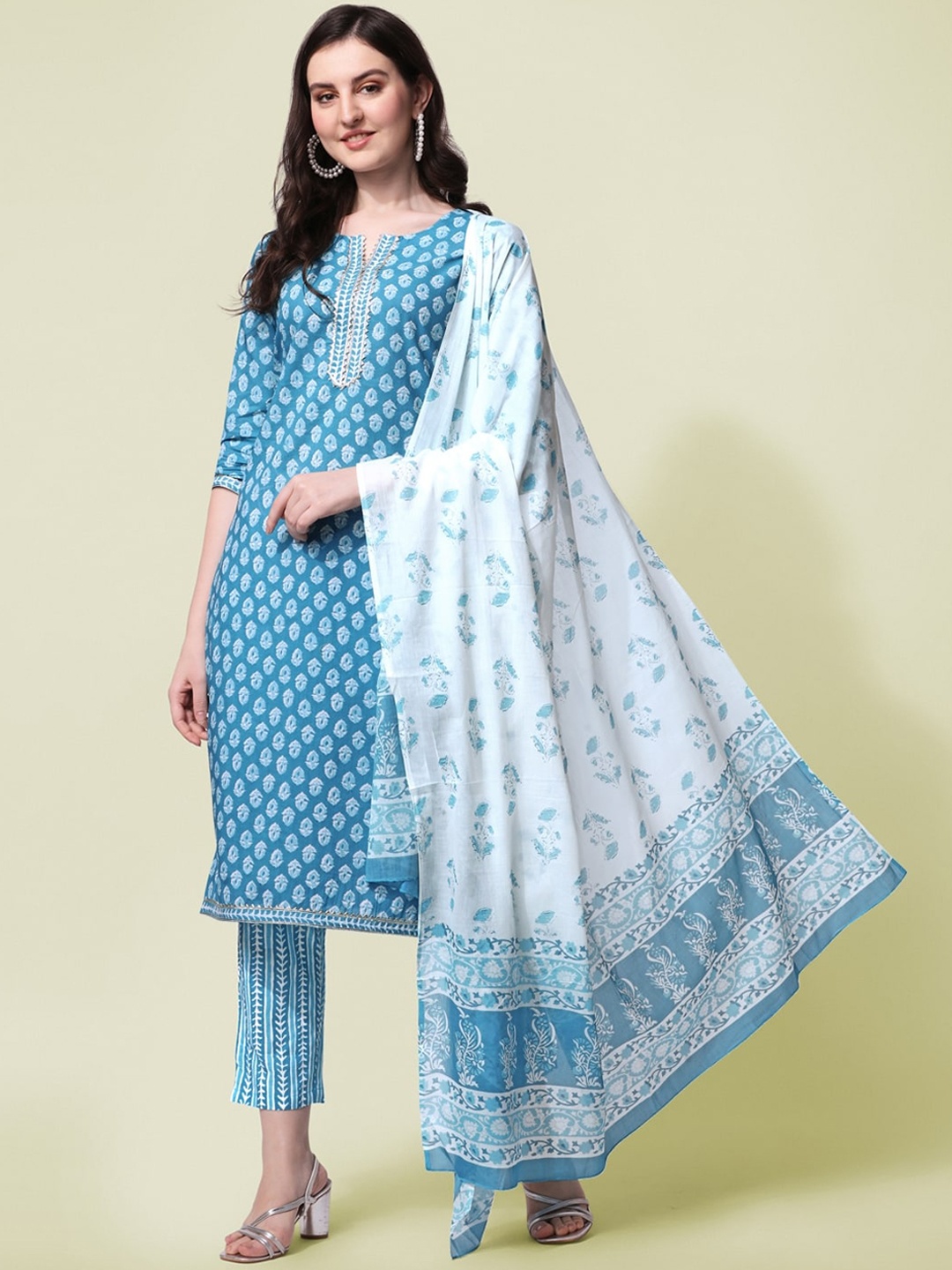 

KALINI Women Blue Floral Printed Pure Cotton Kurta with Trousers & With Dupatta