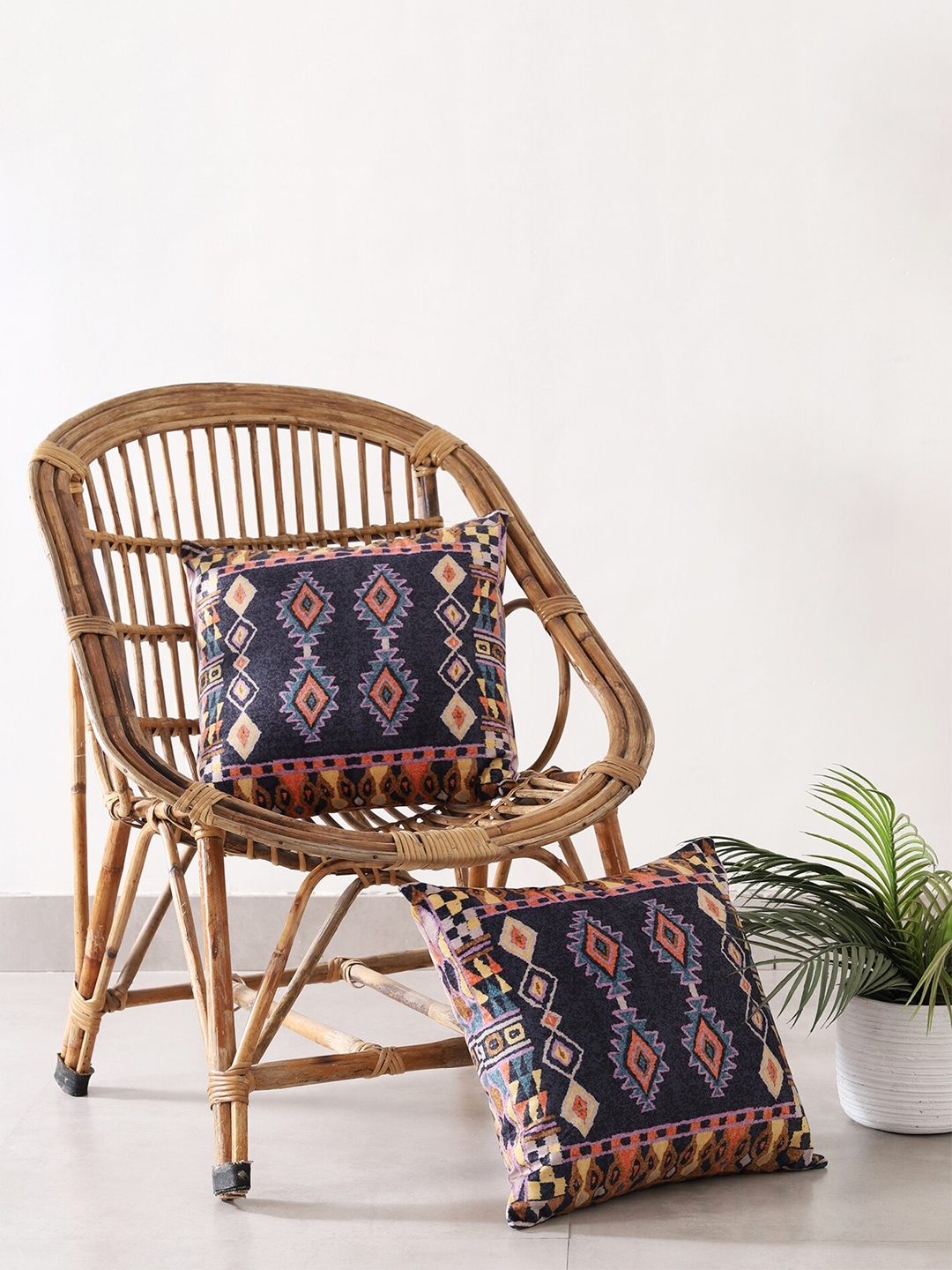 

HANDICRAFT PALACE Black & Brown Set of 2 Geometric Velvet Square Cushion Covers