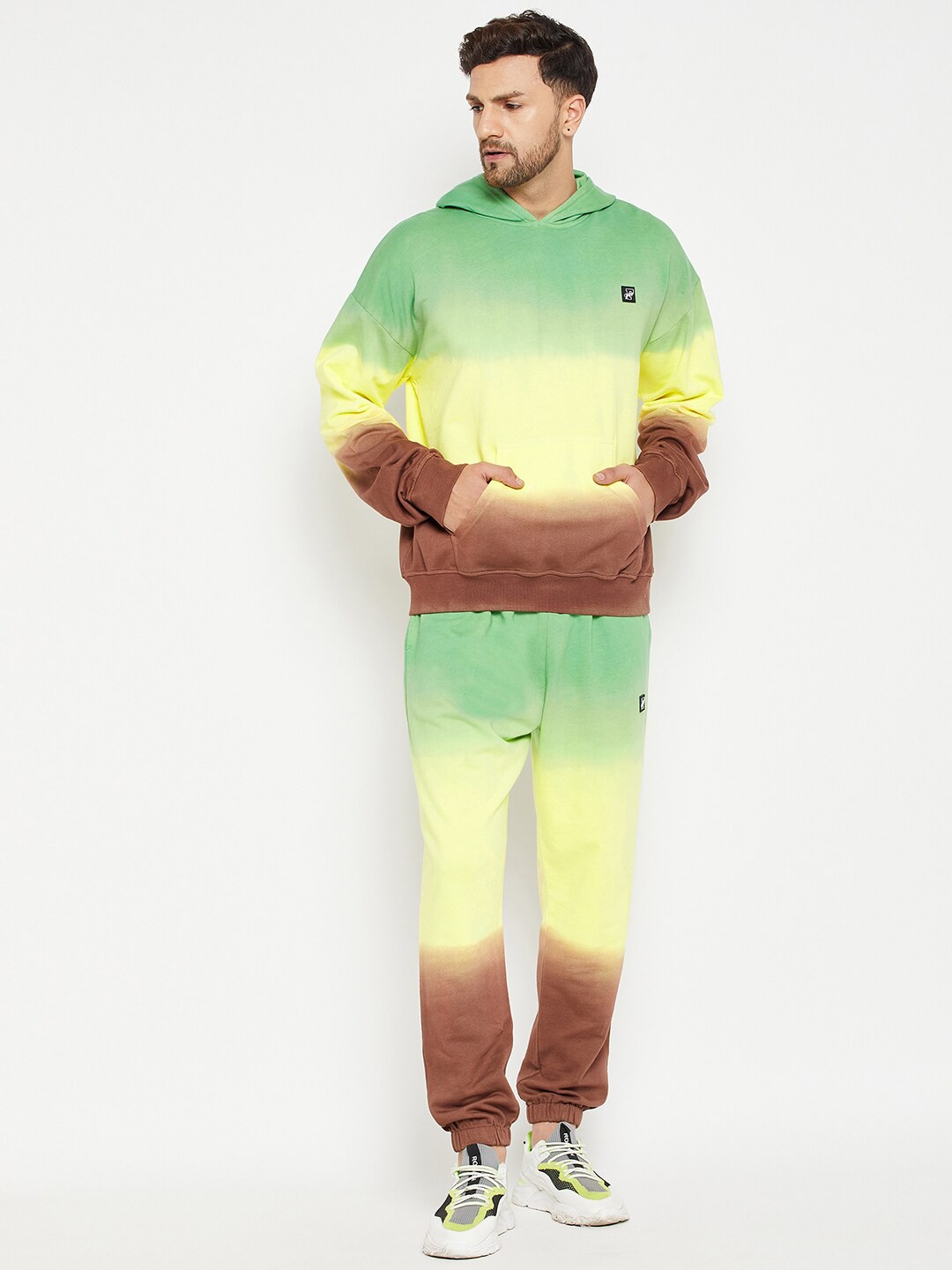 

FUGAZEE Men Green & Yellow Colourblocked T-shirt with Trousers