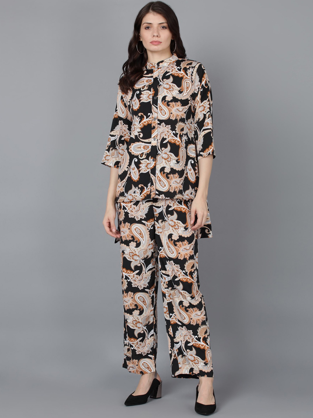 

Fashfun Women Black & White Printed Co-Ords