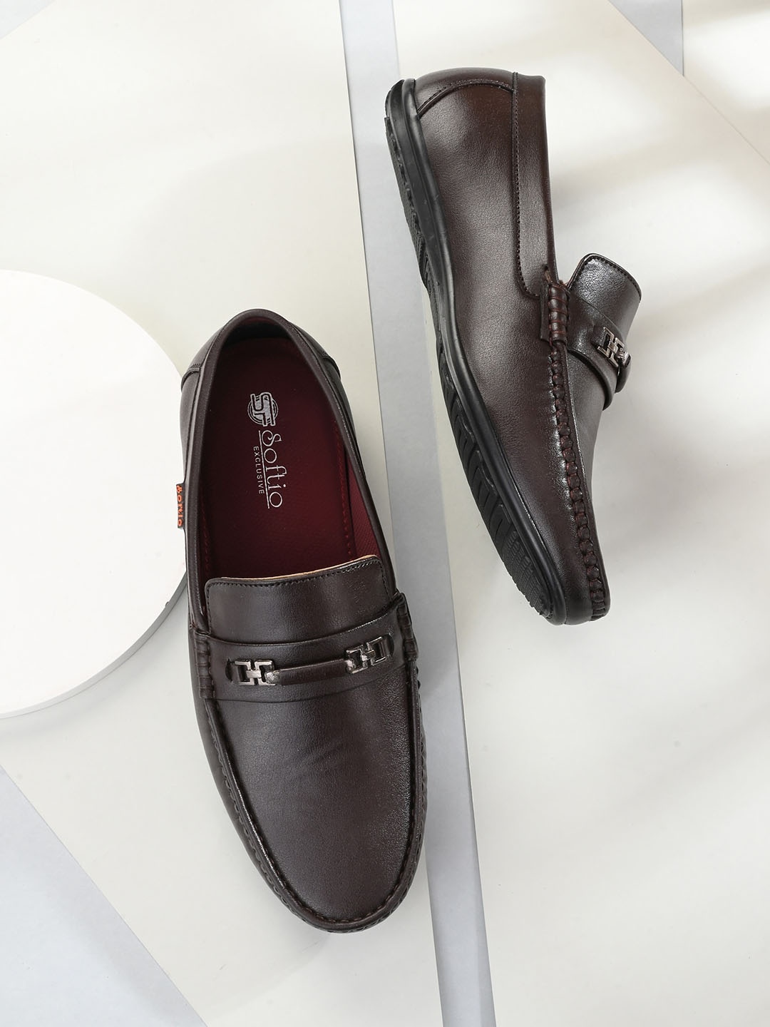 

SOFTIO Men Brown Slip On Light Weight Casual Loafers