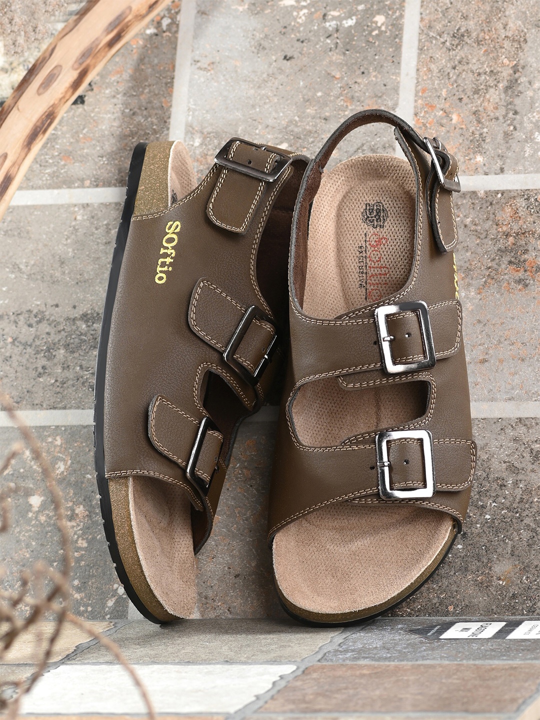 

SOFTIO Men Brown & Beige Synthetic Leather Slip On Comfort Sandals