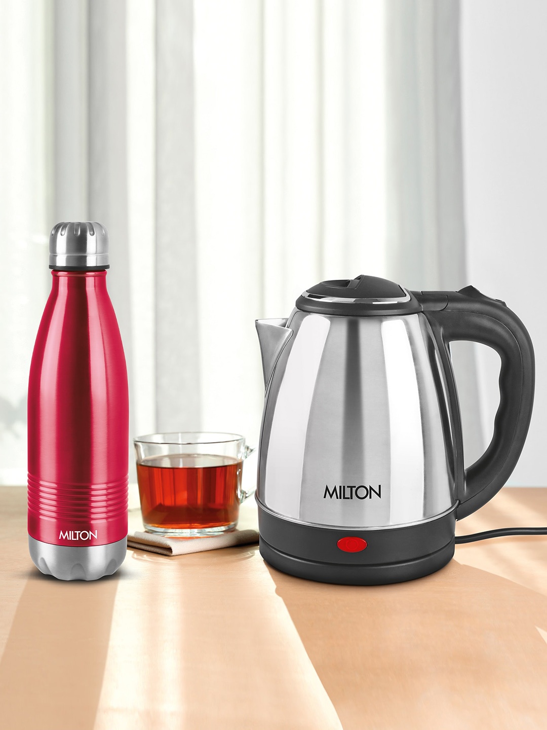 

Milton Combo Of Go Electro Steel Kettle 1.5 L & Maroon Duo Dlx 750 Thermosteel 700 ml