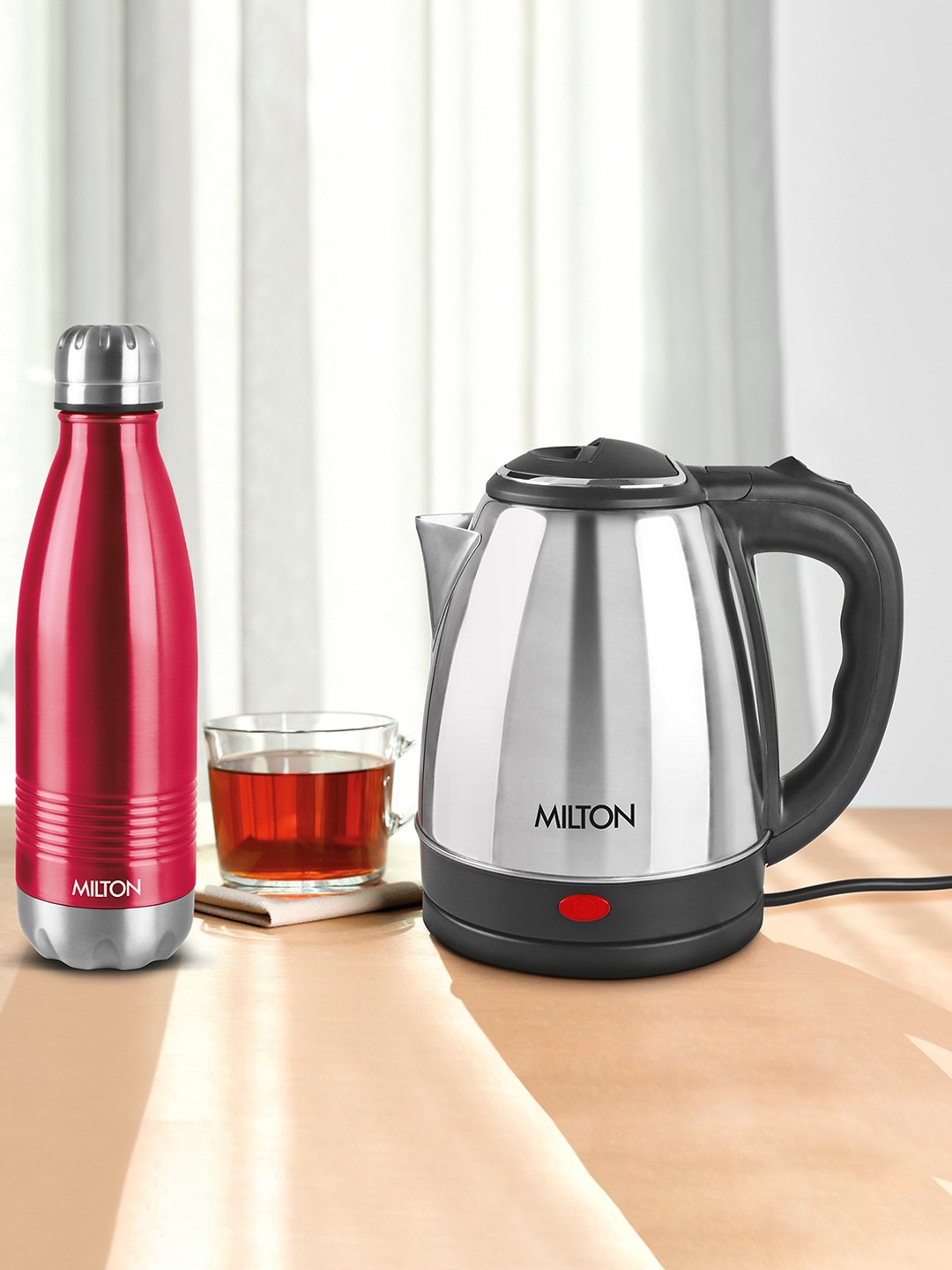 

Milton Silver Go Electro Steel Kettle 1.5 L & Maroon Duo Dlx 1000 Thermosteel 1 L