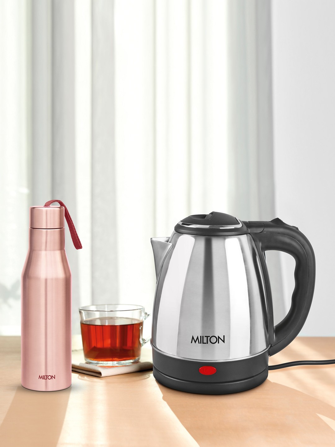 

Milton Combo Go Copper Toned 1500W Electro Kettle 2 Ltrs & Super 750 Steel Bottle 650 ml, Black