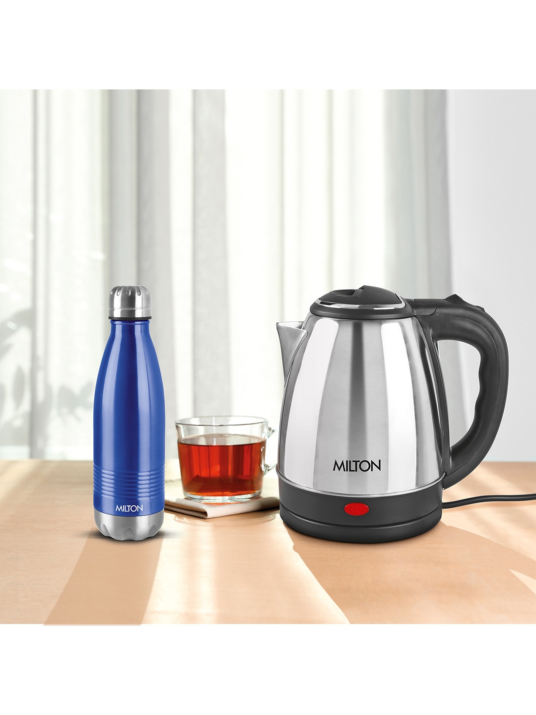 

Milton Silver Go Electro Steel Kettle 1.5 L & Blue Duo Dlx 350 Thermosteel 350 ml