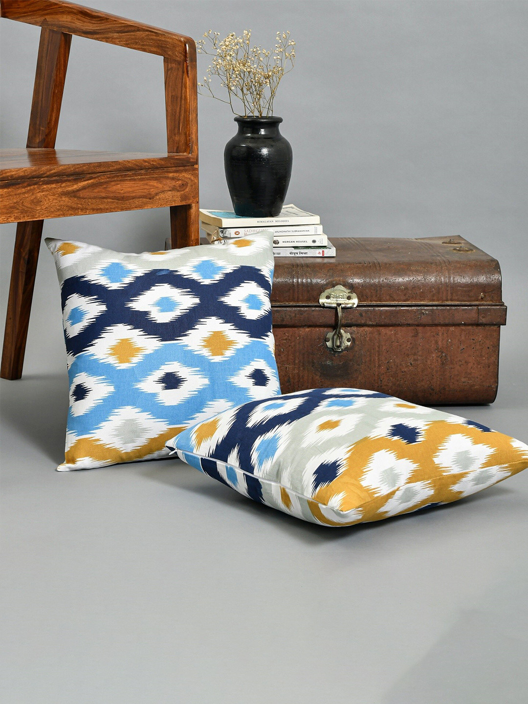 

HOMEMONDE White & Blue Set of 2 Geometric Square Cushion Covers
