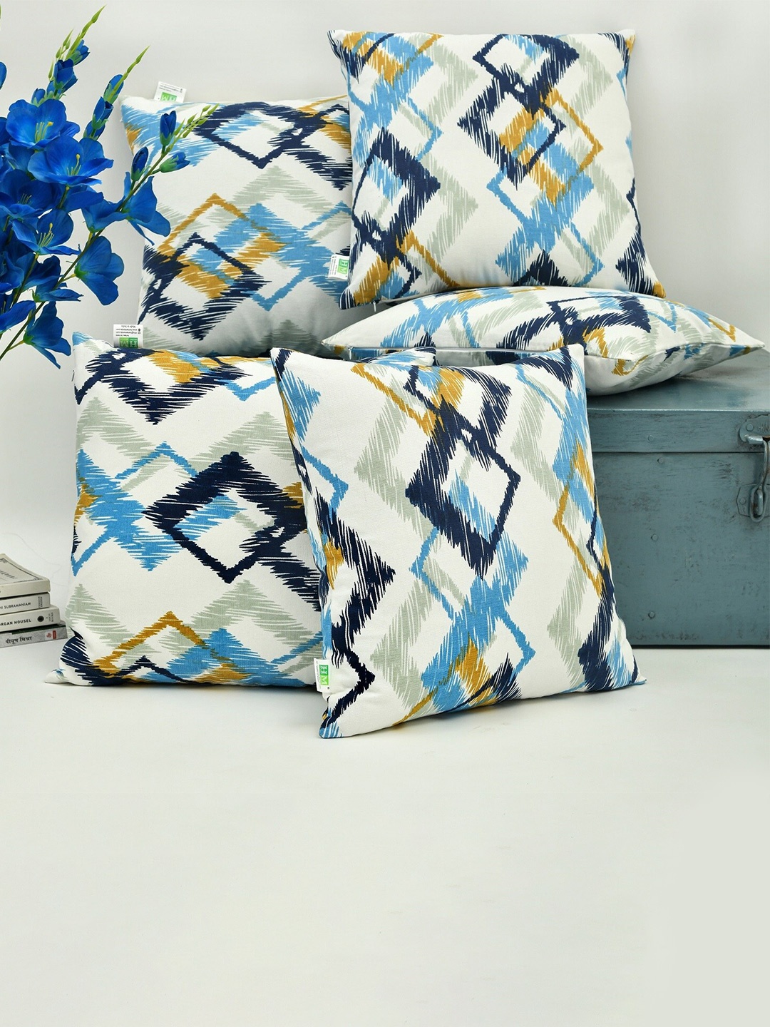 

HOMEMONDE White & Blue Set of 5 Geometric Square Cushion Covers