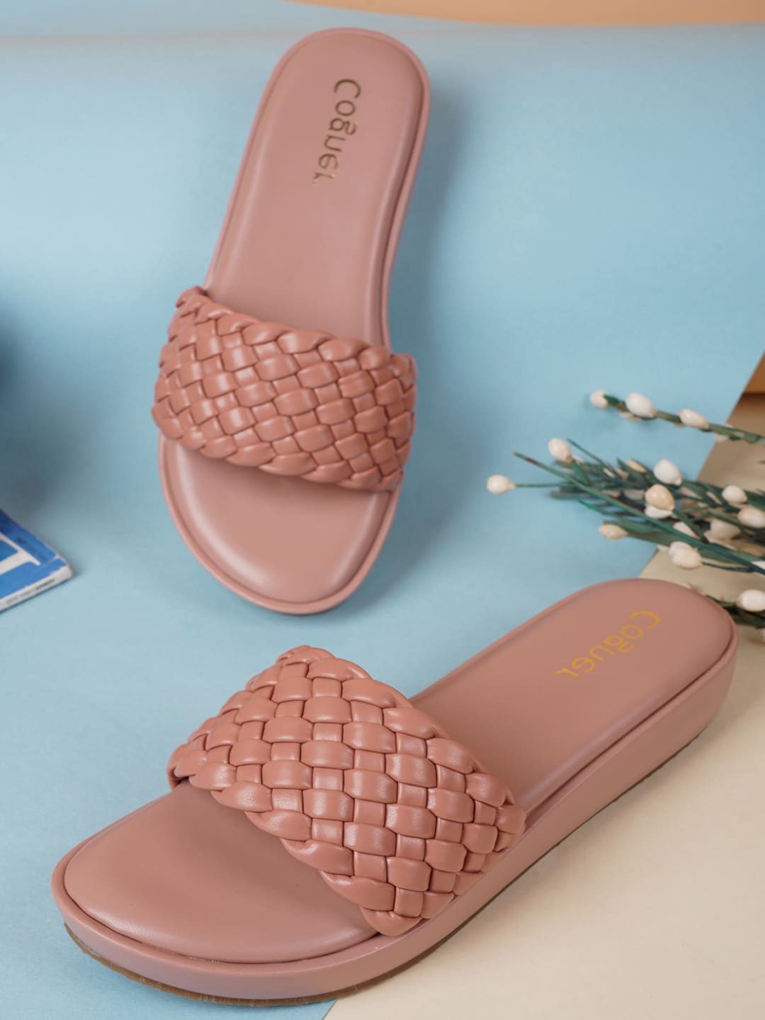 

Cogner Beige Wedge Sandals
