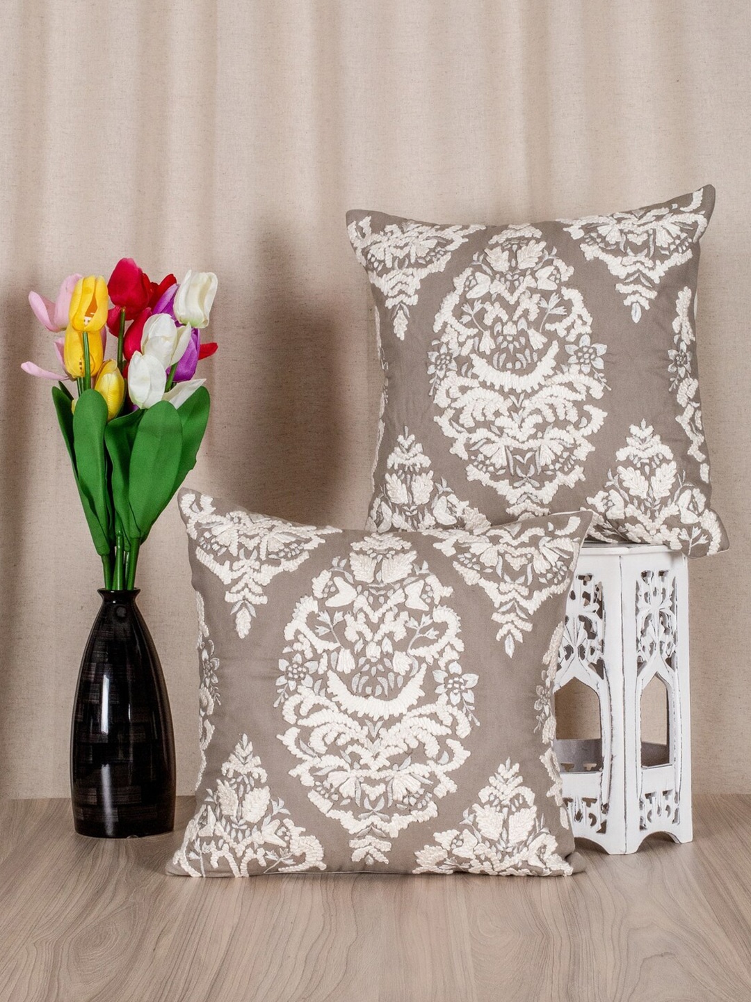 

SHADES of LIFE Pack of 2 Grey & Off White Ethnic Motifs Cotton Square Cushion Covers