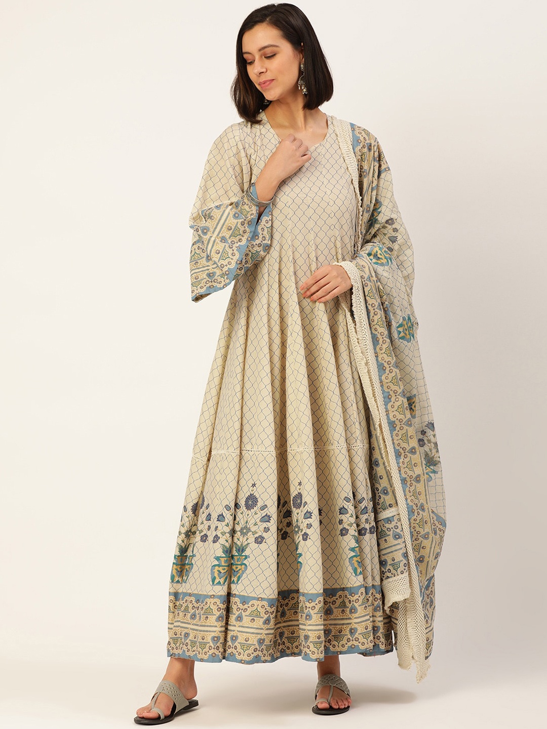 

HERE&NOW Women Cream & Blue Floral Printed Anarkali Kurta With Dupatta