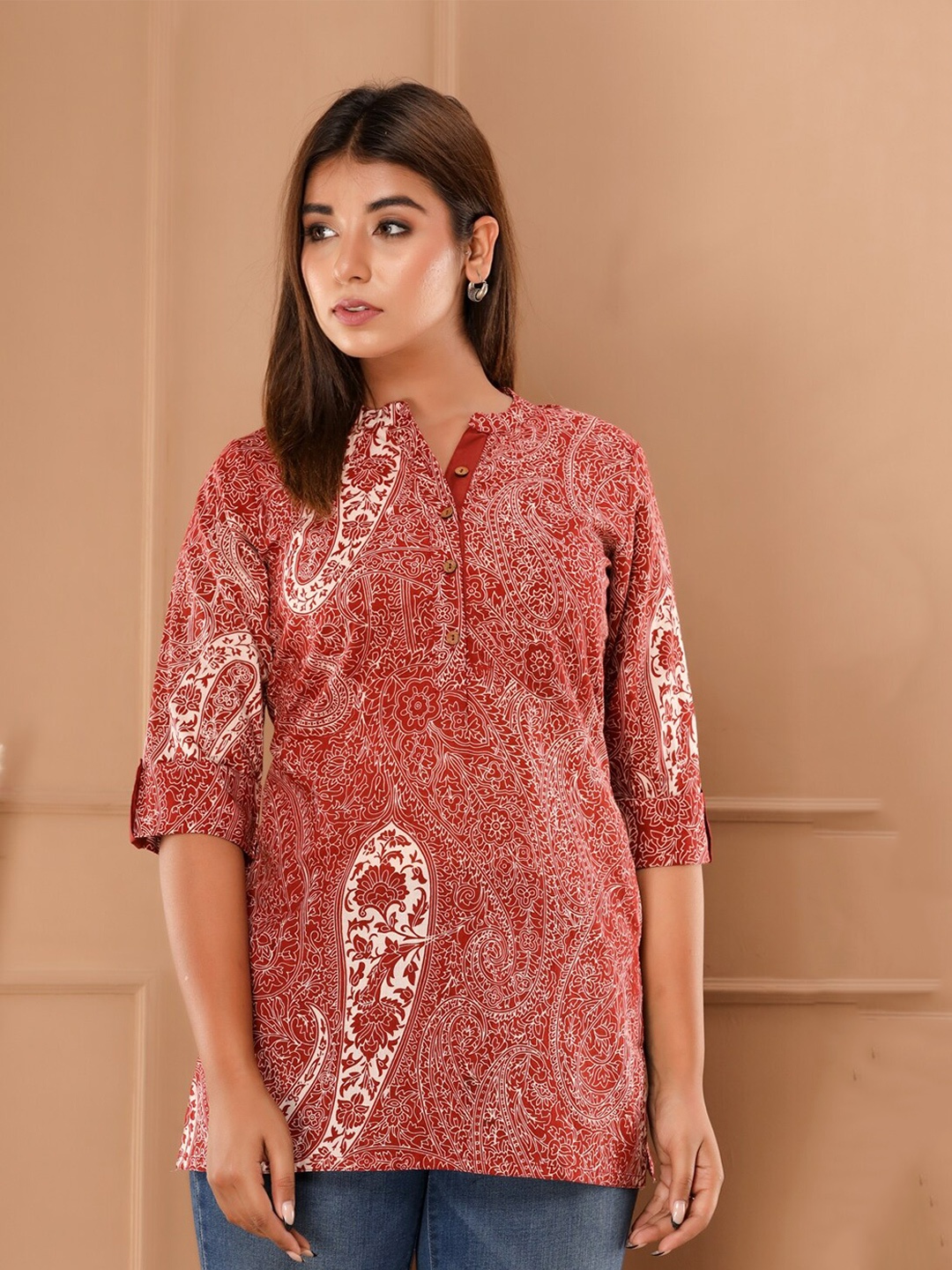 

FabbibaPrints Maroon & White Printed Mandarin Collar Printed Tunic