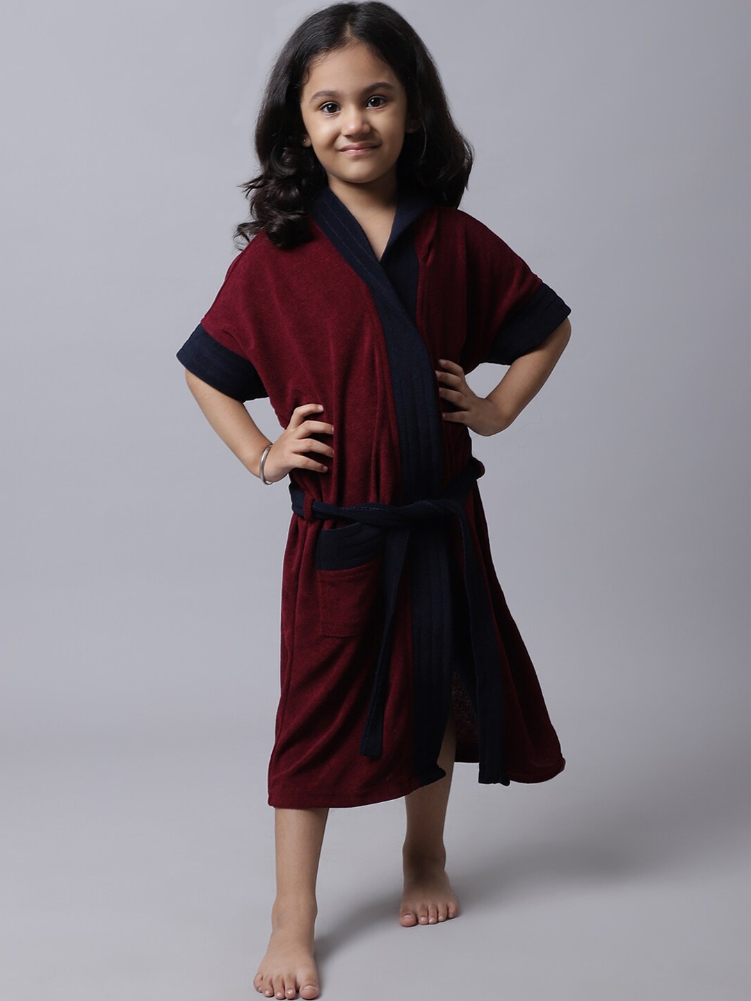 

ELEVANTO Unisex Kids Maroon & Navy-Blue Solid Bath Robe